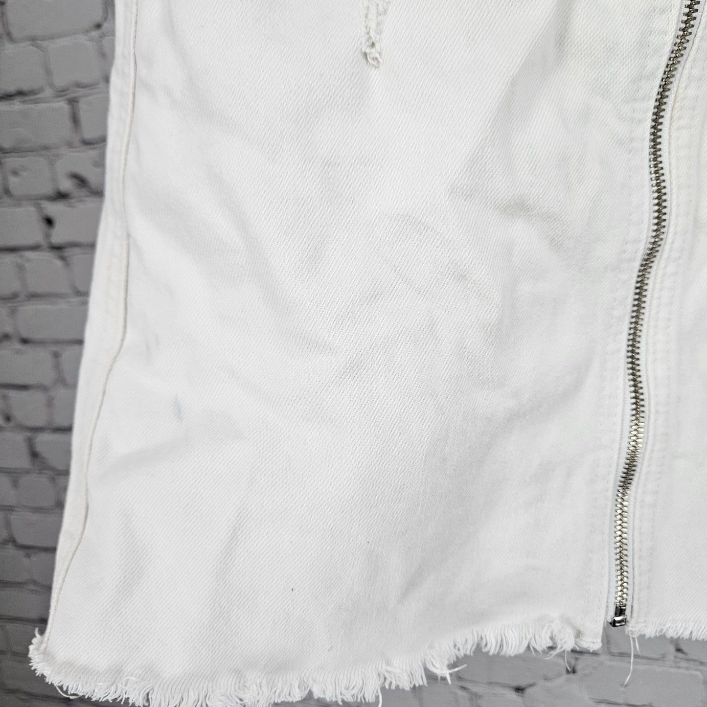 Free People We The Free White 100% Cotton Denim Distressed Zipper Mini Skirt 28