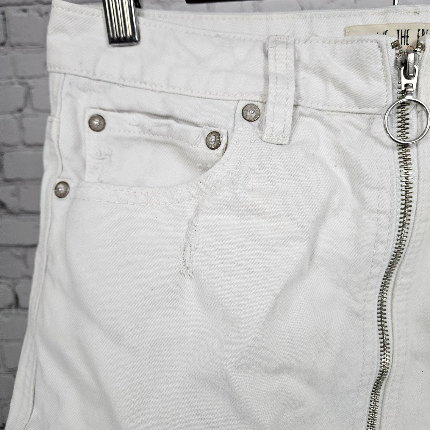 Free People We The Free White 100% Cotton Denim Distressed Zipper Mini Skirt 28