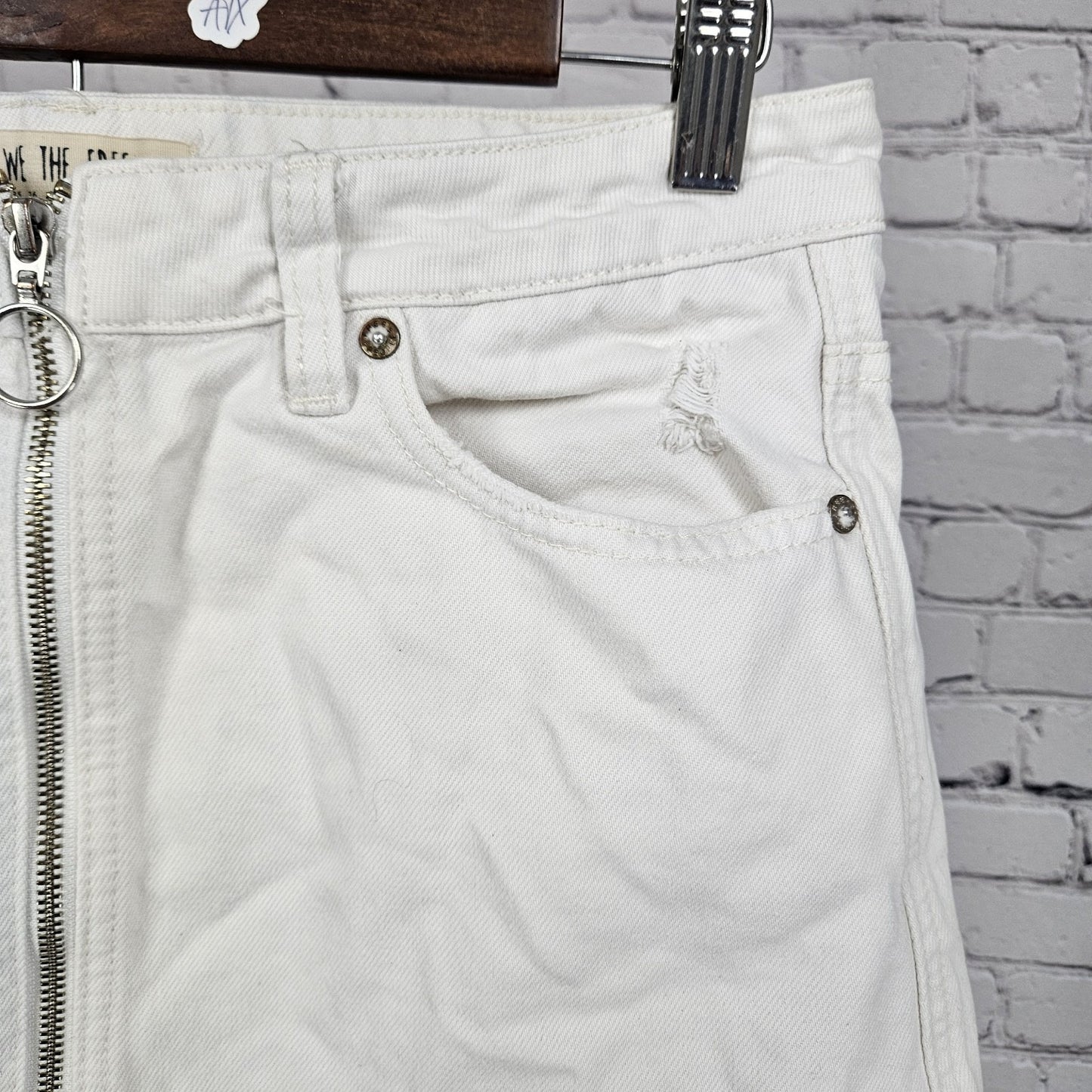 Free People We The Free White 100% Cotton Denim Distressed Zipper Mini Skirt 28