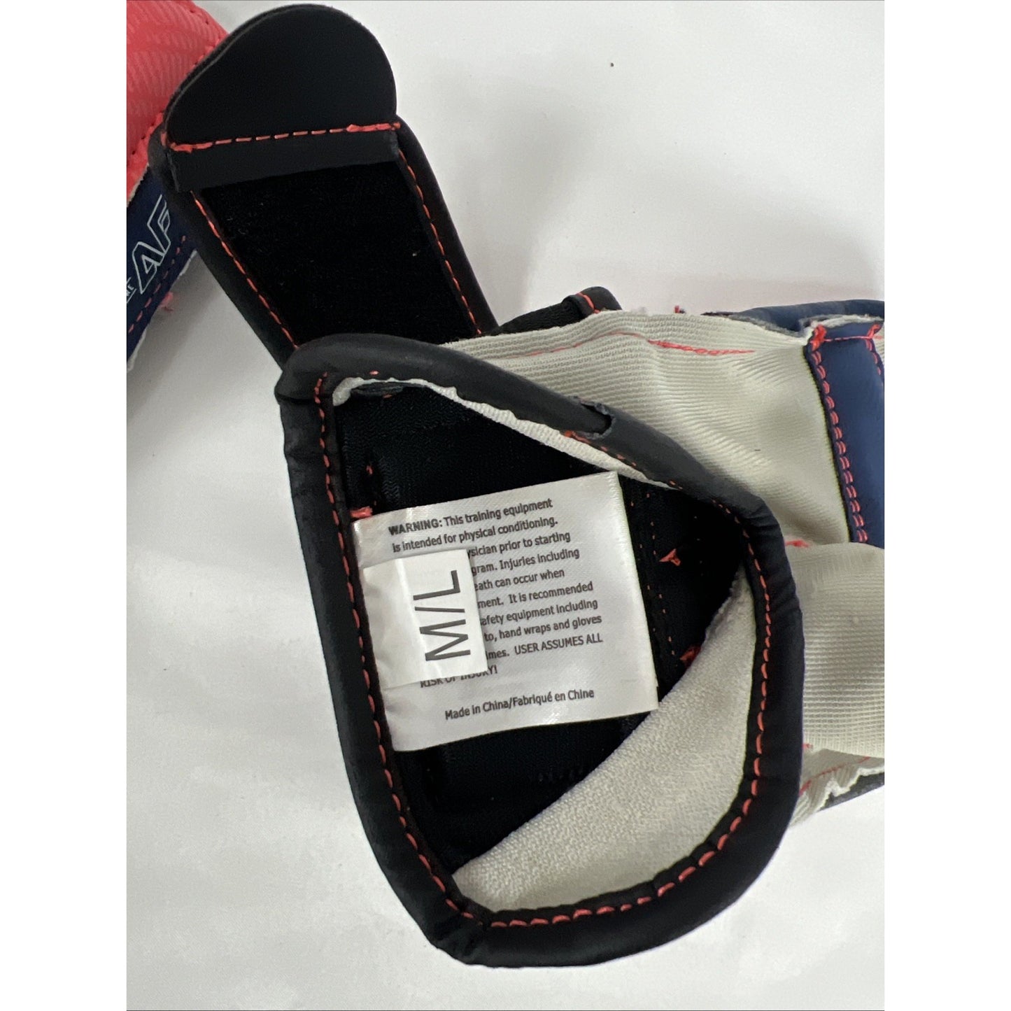 Century Red Blue BRAVE Grab Tab AFC Advanced Foam Core Workout Gloves M/L