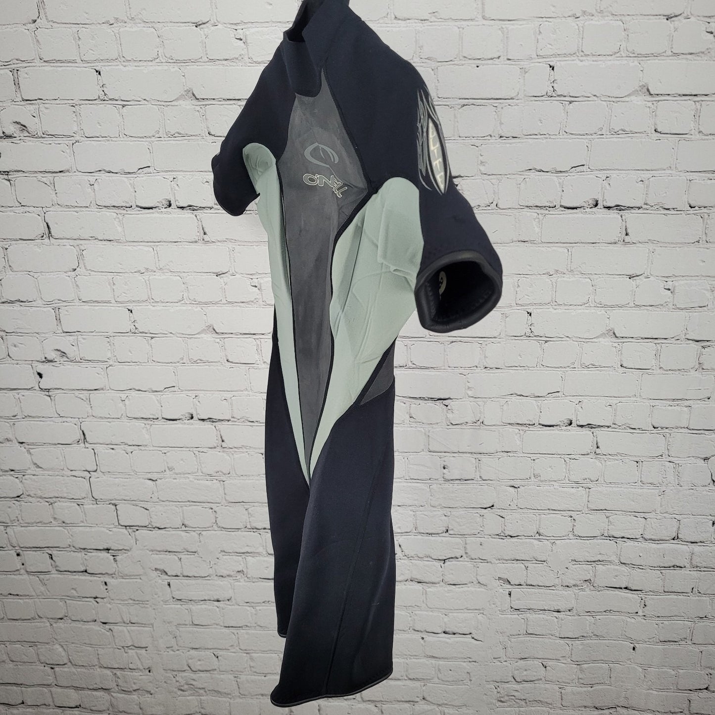 O'Neill Black & Grey Elite 2/1 MM Zipped Shorty Dive Wetsuit Youth Kids Size 8