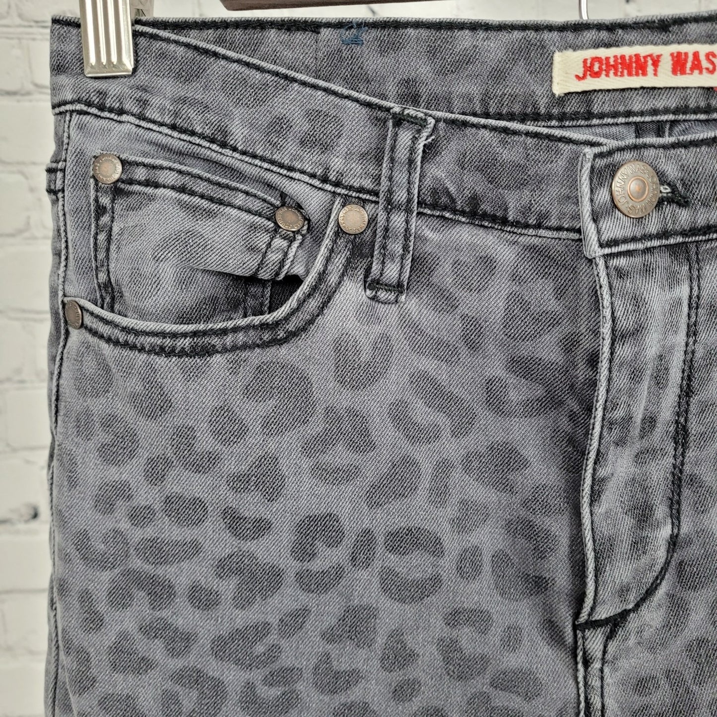 Johnny Was Grey Denim Leopard Mid Rise Skinny Stretch Jeans Size 26 (26x29)