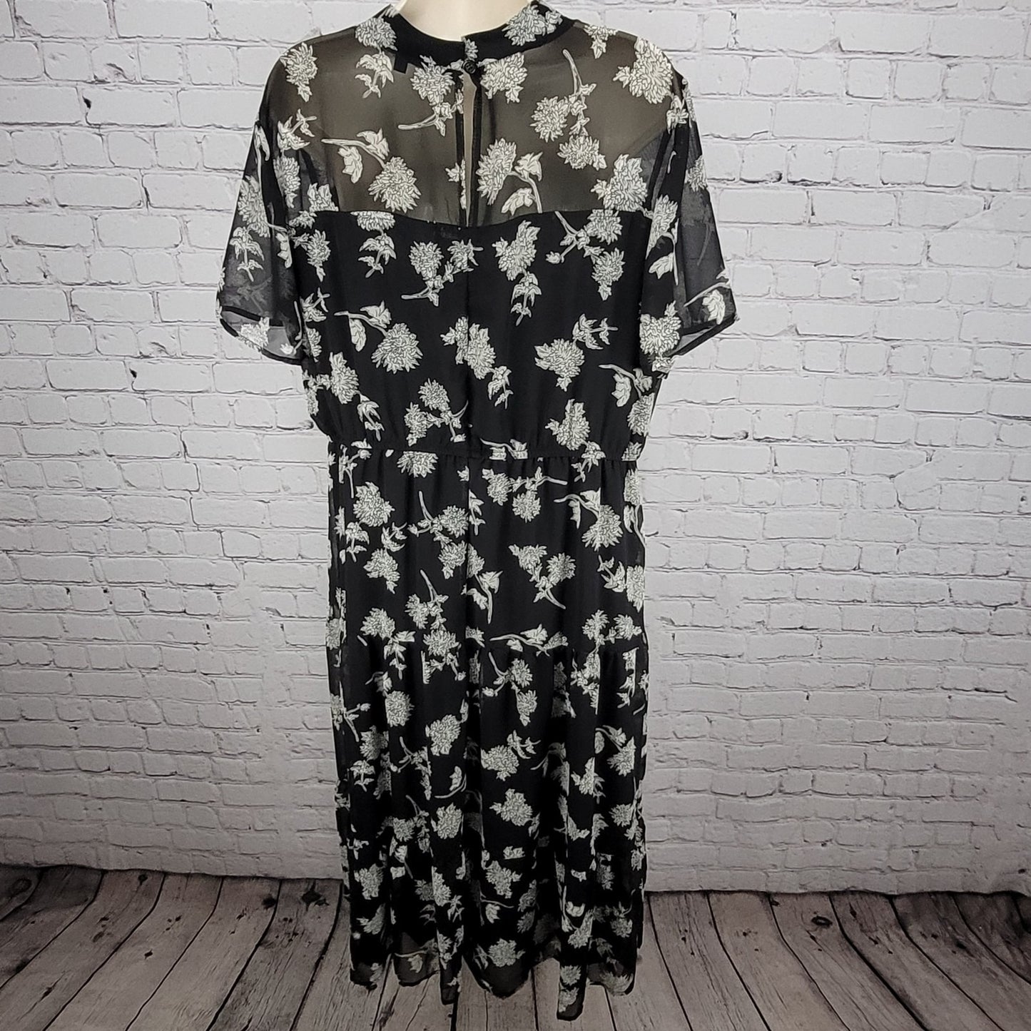 Lulus Black Floral Chiffon Short Sleeve Lined Tiered Midi Sun Dress XL
