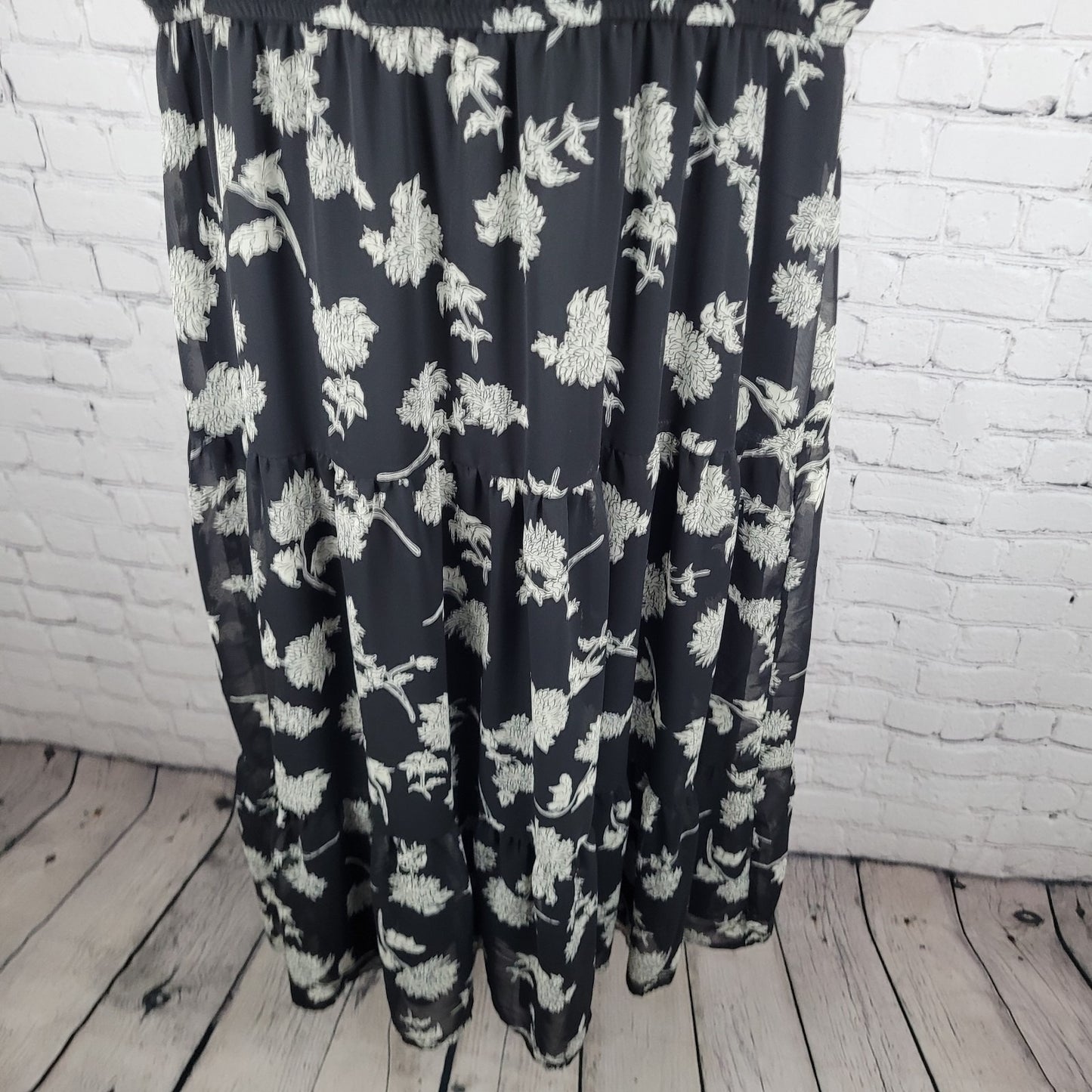 Lulus Black Floral Chiffon Short Sleeve Lined Tiered Midi Sun Dress XL