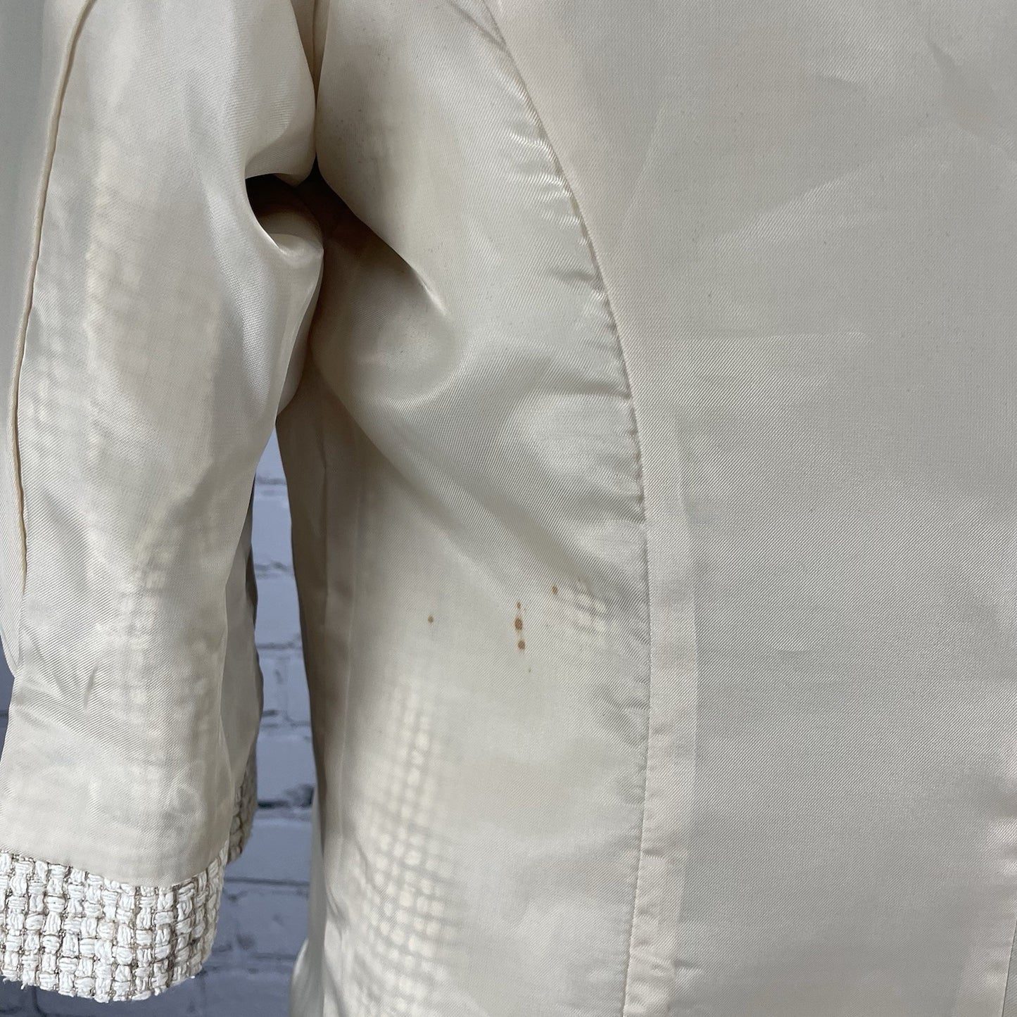White House Black Market Cream 100% Silk Textured 3/4 Sleeve Blazer Size 0