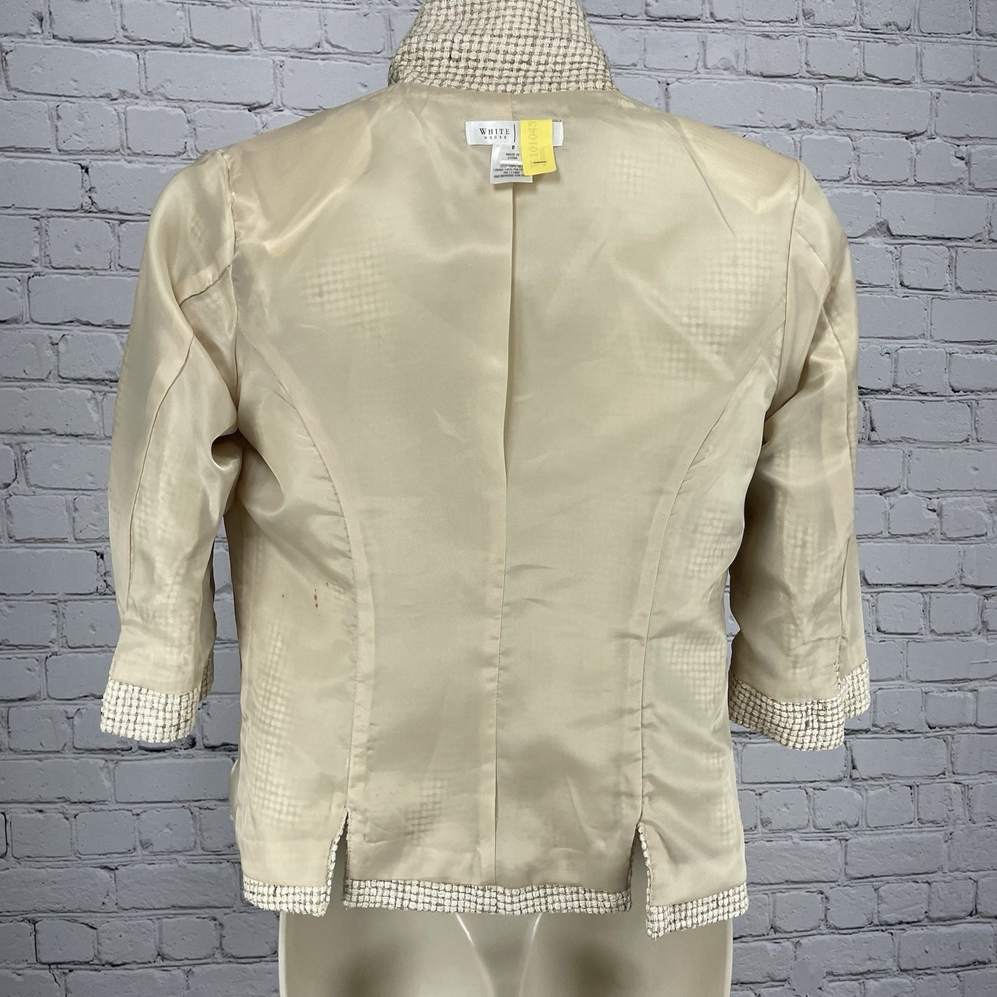 White House Black Market Cream 100% Silk Textured 3/4 Sleeve Blazer Size 0