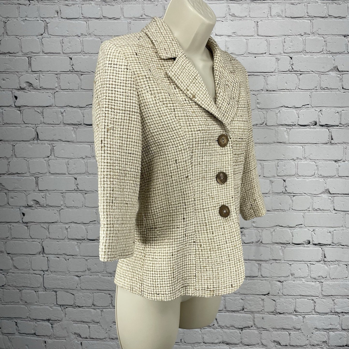 White House Black Market Cream 100% Silk Textured 3/4 Sleeve Blazer Size 0