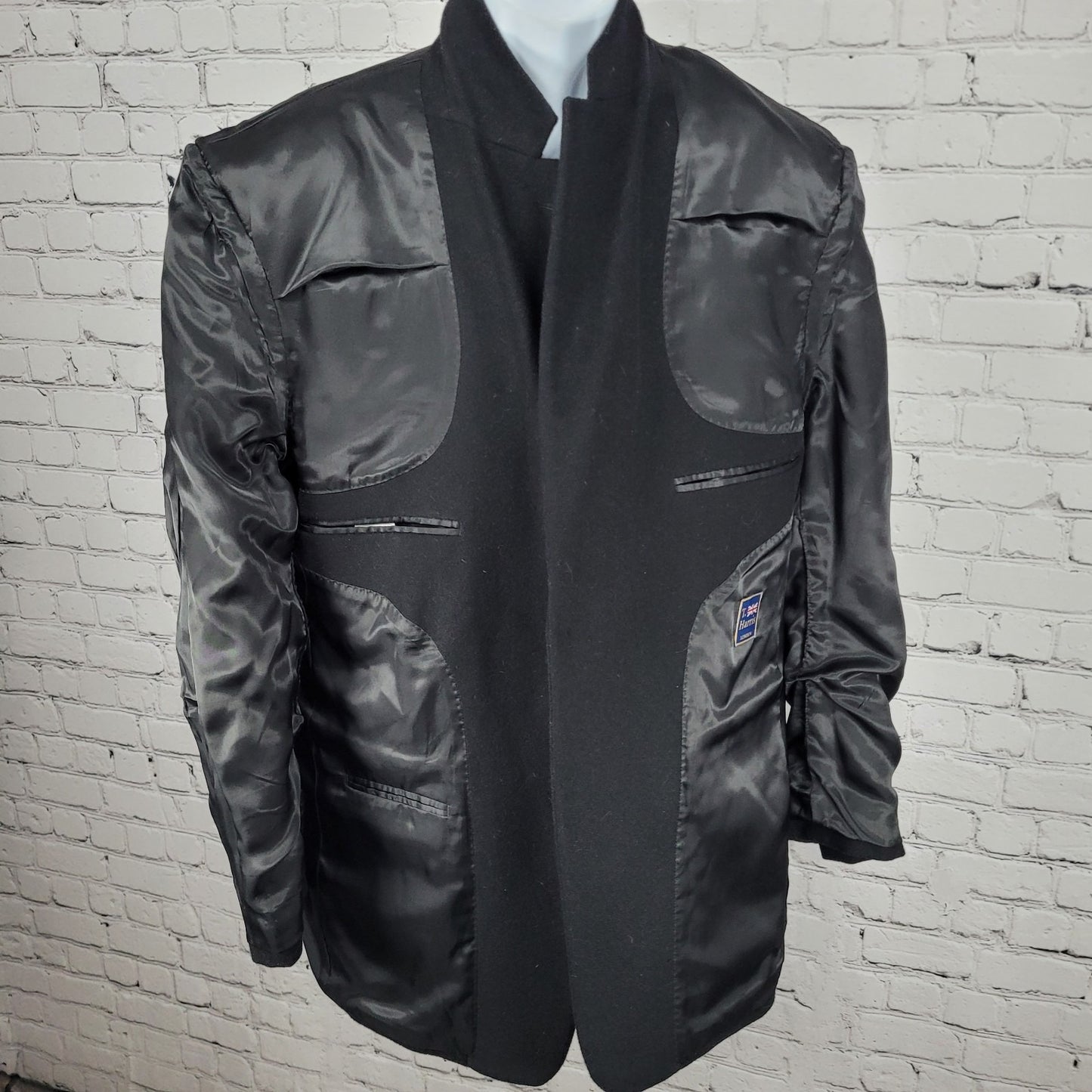 T. Harris Black Cashmere Silk Wool 2 Button Vented Notch Blazer Sport Coat 42R