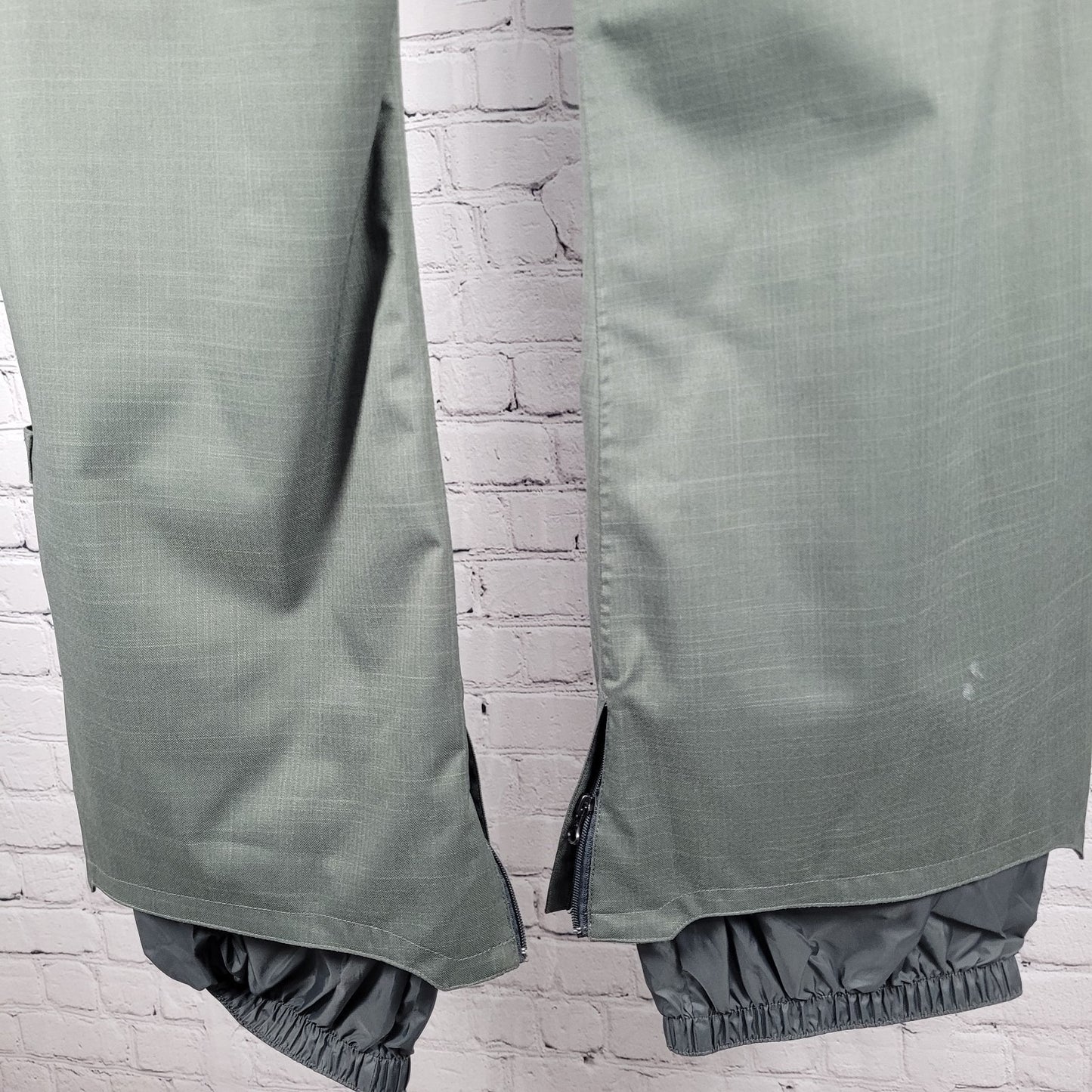 Burton Grey DryRide Adjustable Waist Ski Snowboard Pants Size Medium M (33x31)