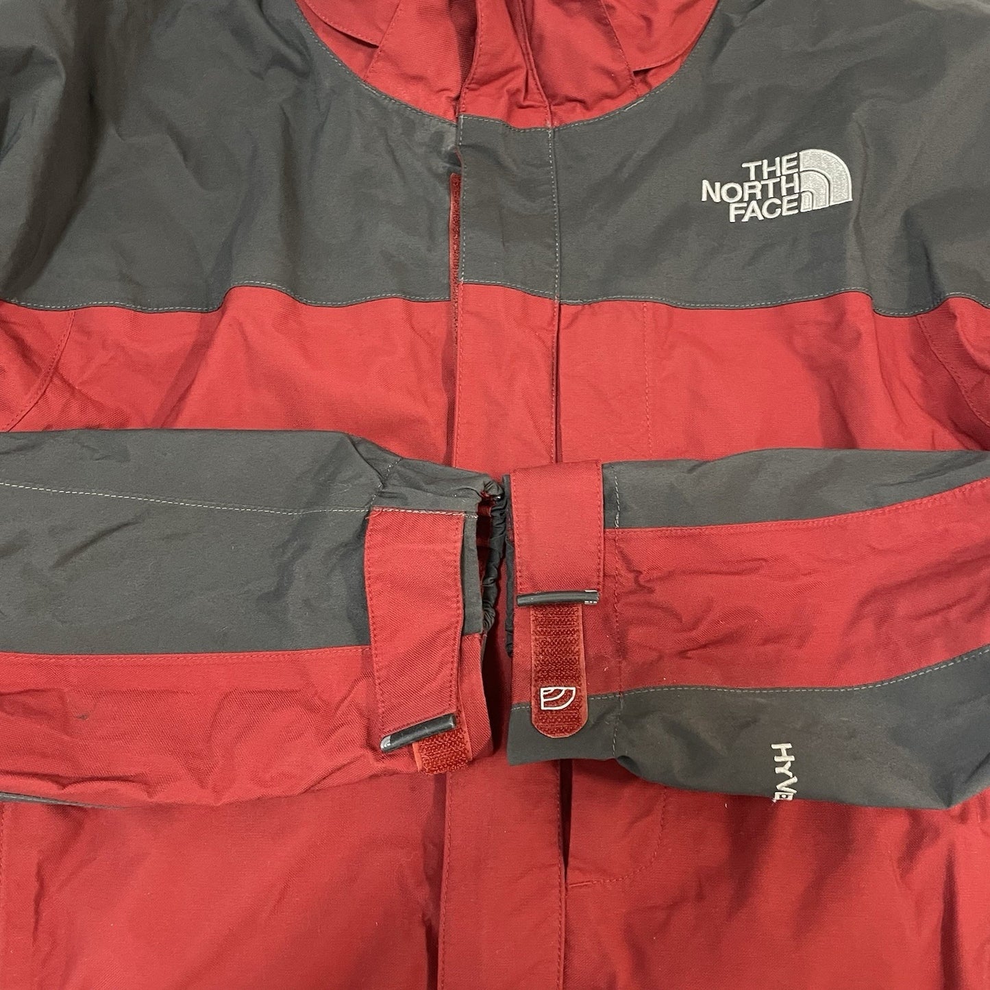 The North Face Red & Grey HyVent Zipped Pockets Lined Jacket Size Medium M