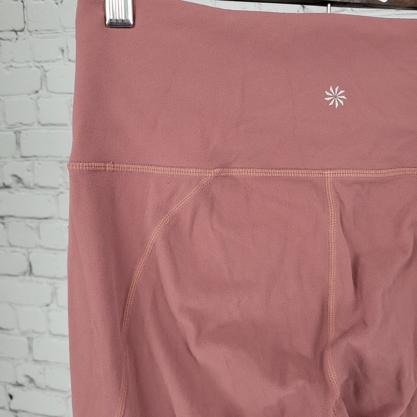 Athleta Pink Athleisure Skinny Yoga Pants Leggings Size Small S (26x25)