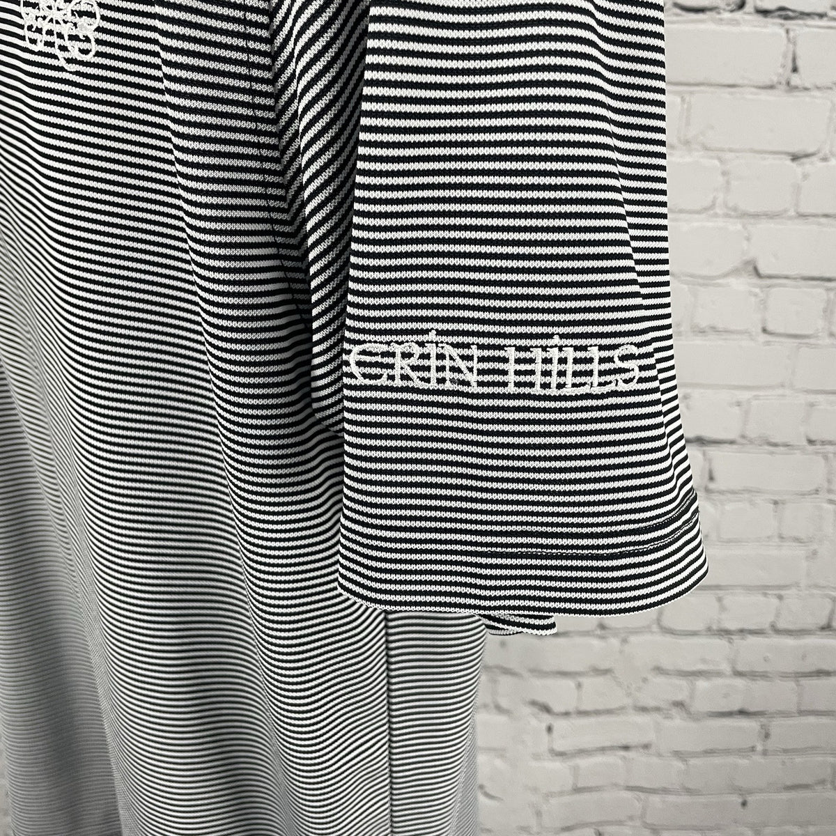 Fennec Black White Striped Grin Hills Embroidered Golf Polo Shirt Size Medium M