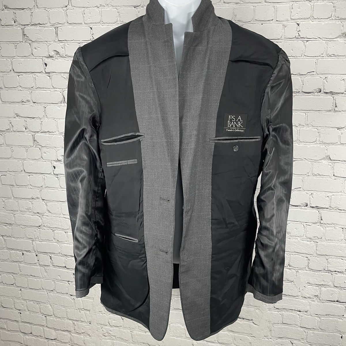 Jos A Bank Grey Wool Tailored Fit Traveler’s Collection Blazer Sport Coat 40L