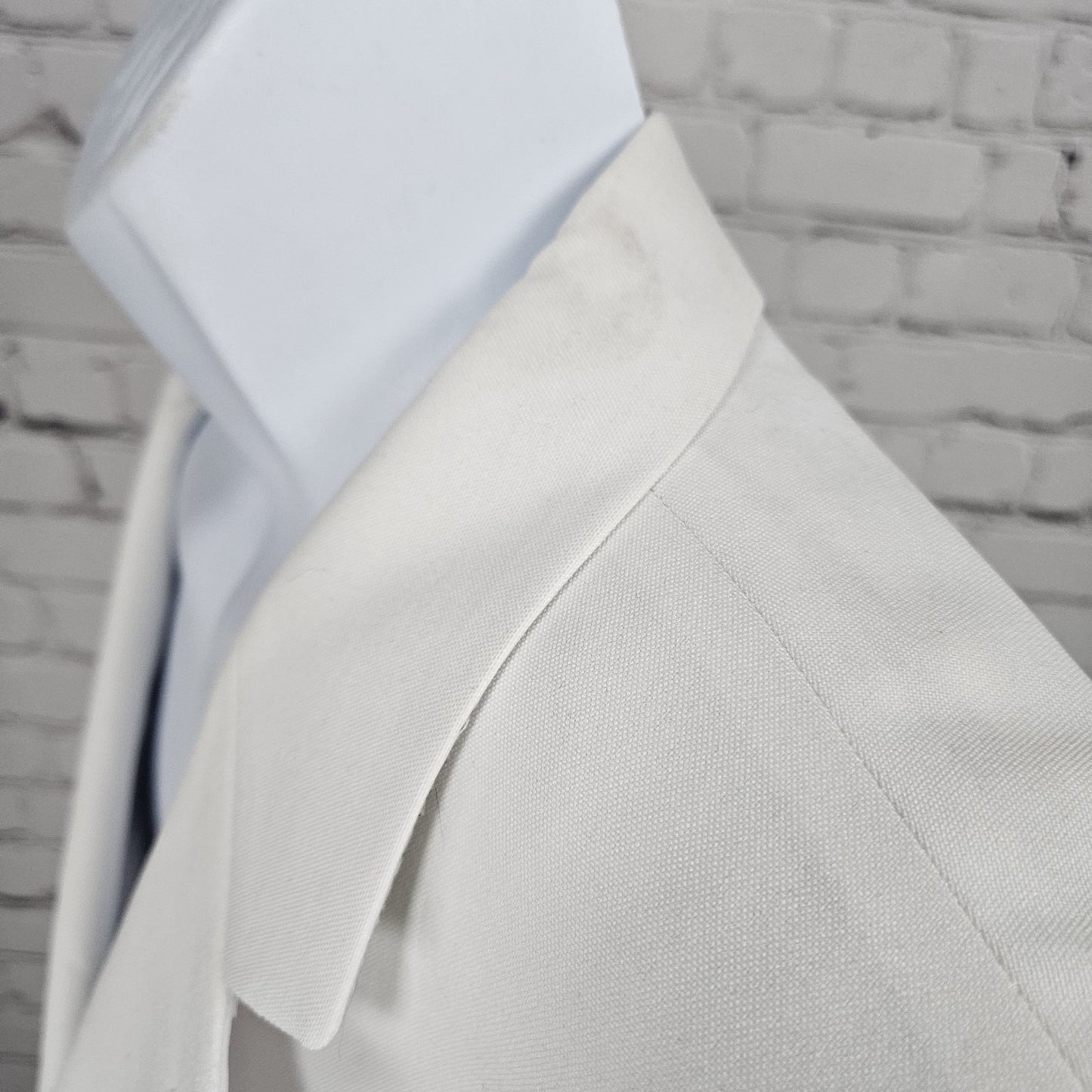 Lucci Collezione Ivory White 3 Gold Button Ventless Notch Blazer Sport Coat 50L