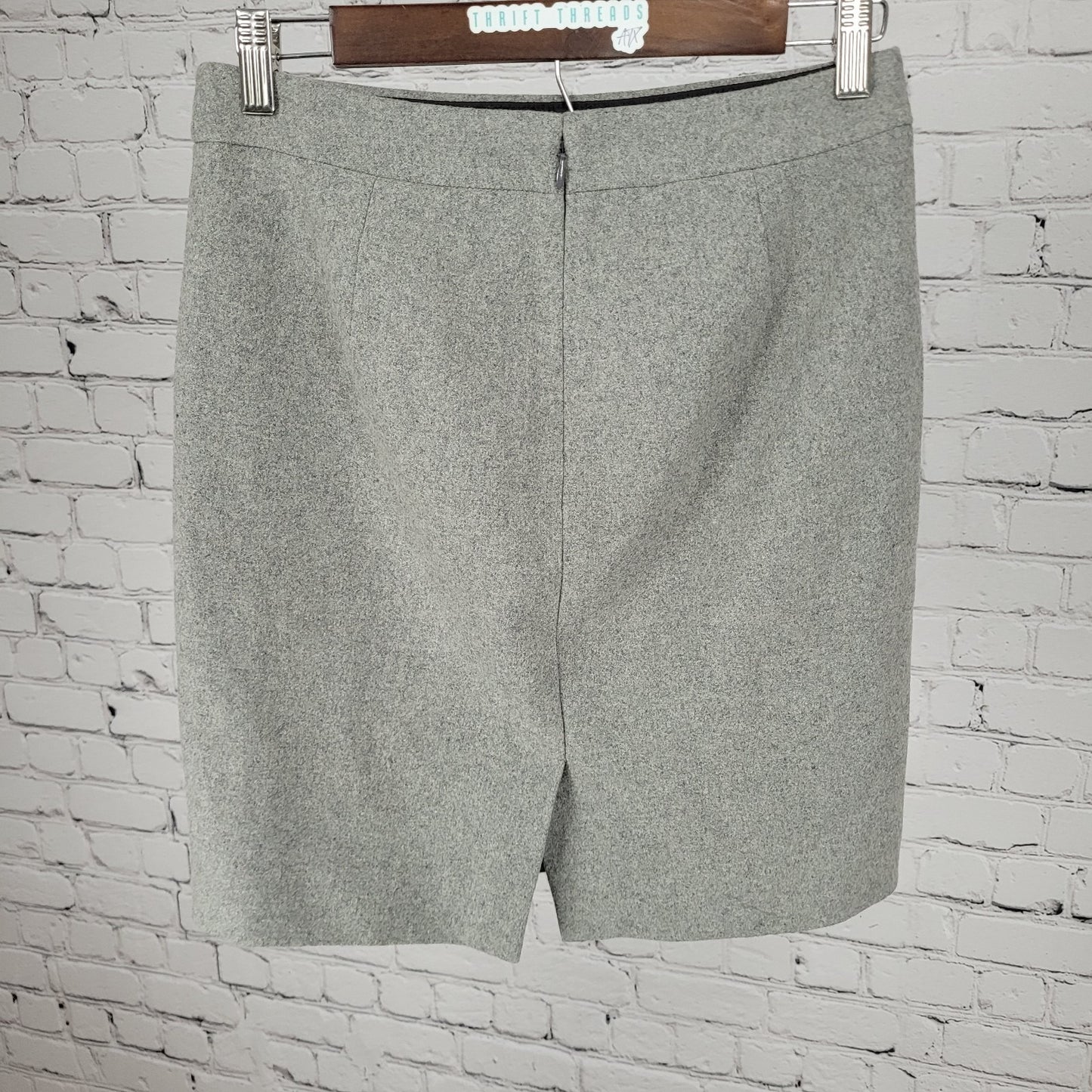 J.CREW Grey Wool Blend Back Slit Lined Straight Mini Skirt Size 2 (27x18)