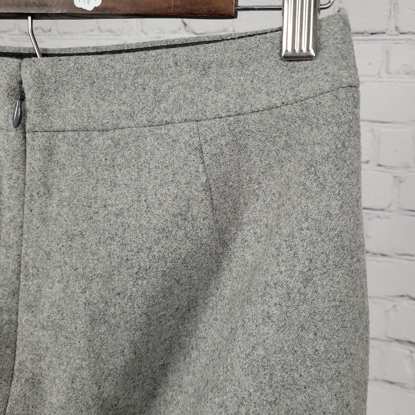 J.CREW Grey Wool Blend Back Slit Lined Straight Mini Skirt Size 2 (27x18)