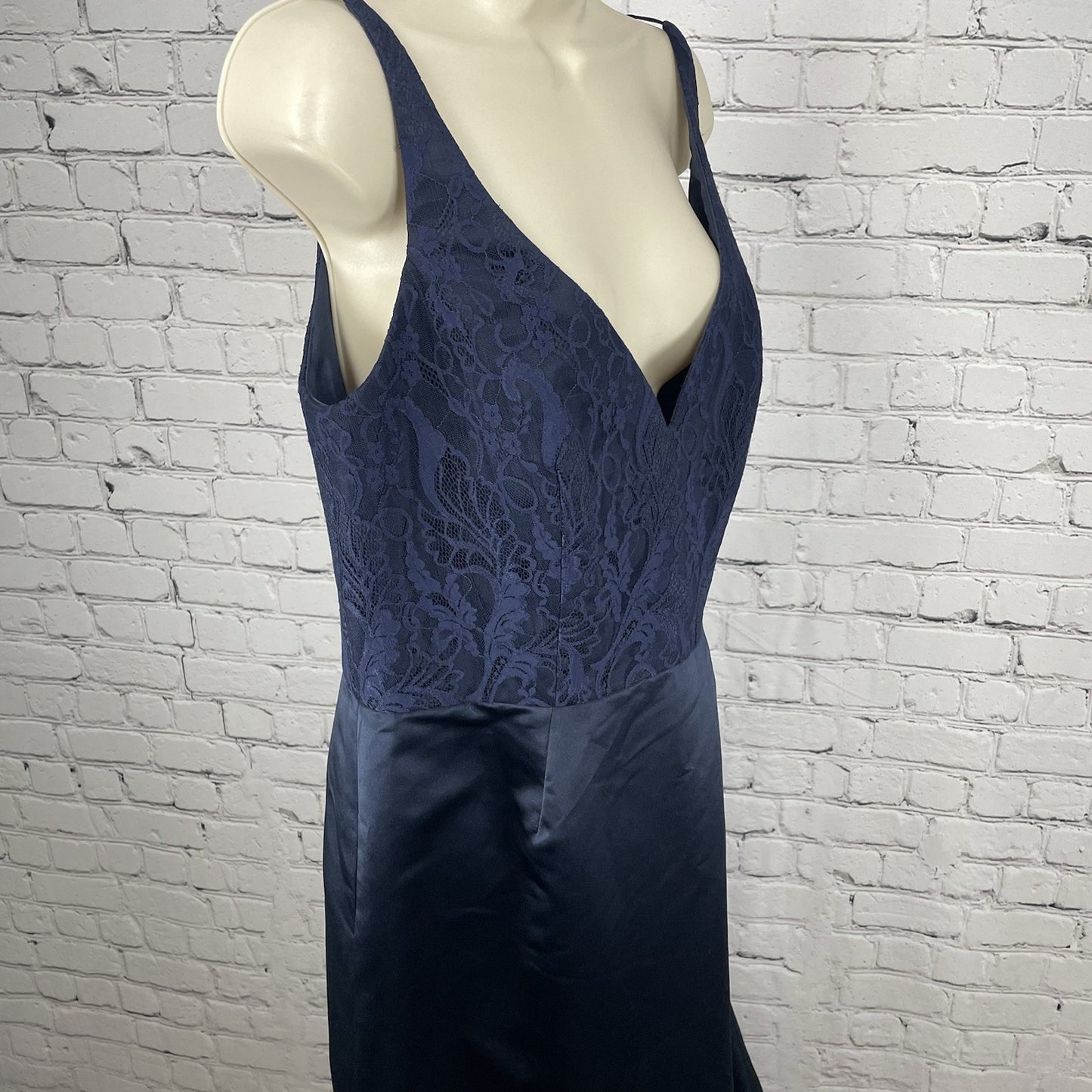 Hayley Paige Occasions Blue Satin Lace Sleeveless Maxi Prom Dress Gown Size 14