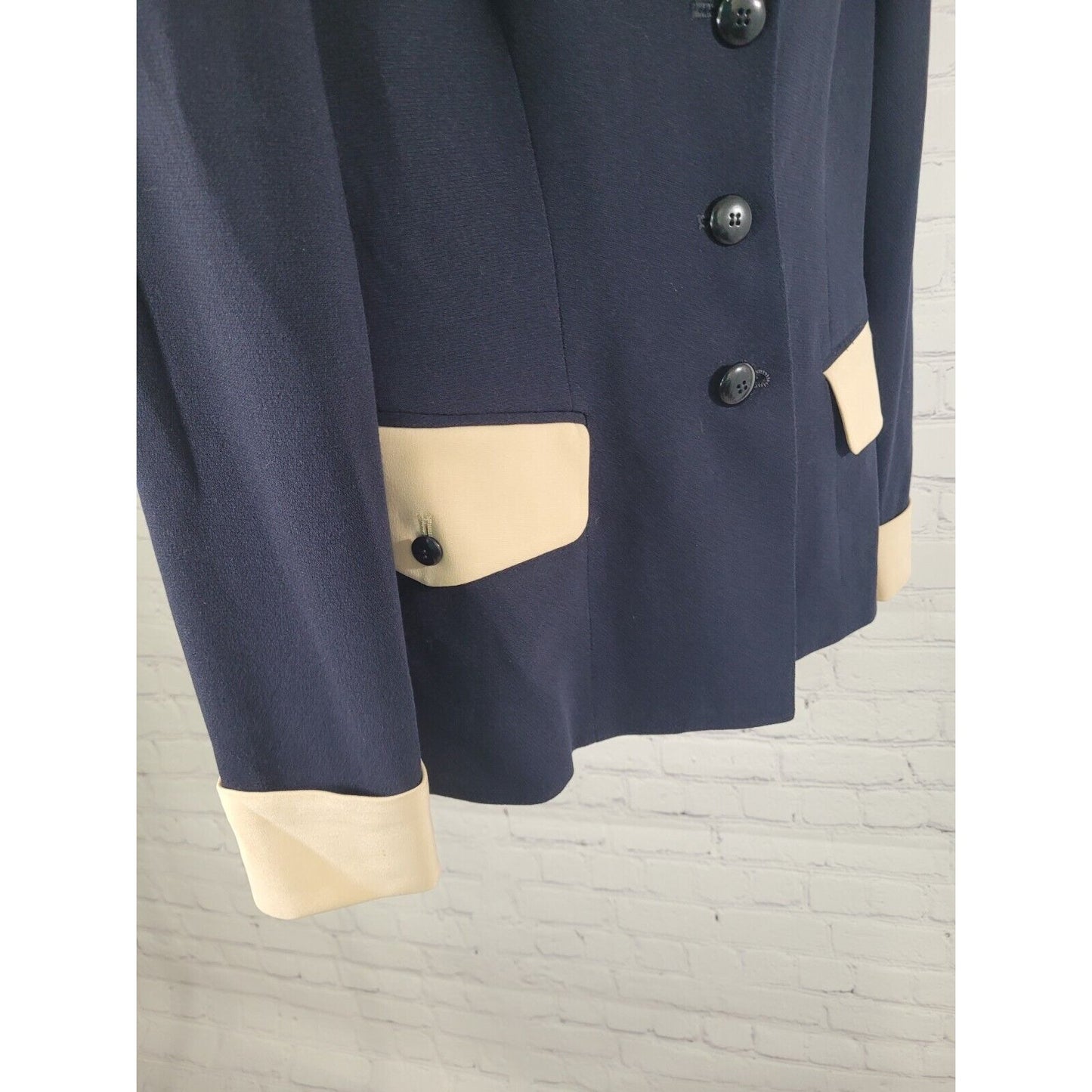Dana Buchman Navy Tan Accents Viscose Lined Business Blazer Size 10