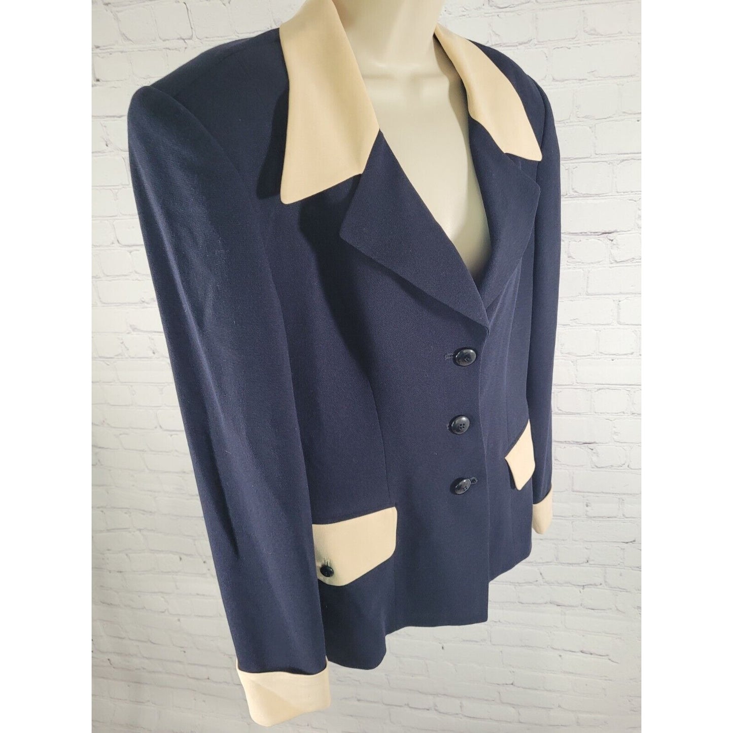 Dana Buchman Navy Tan Accents Viscose Lined Business Blazer Size 10