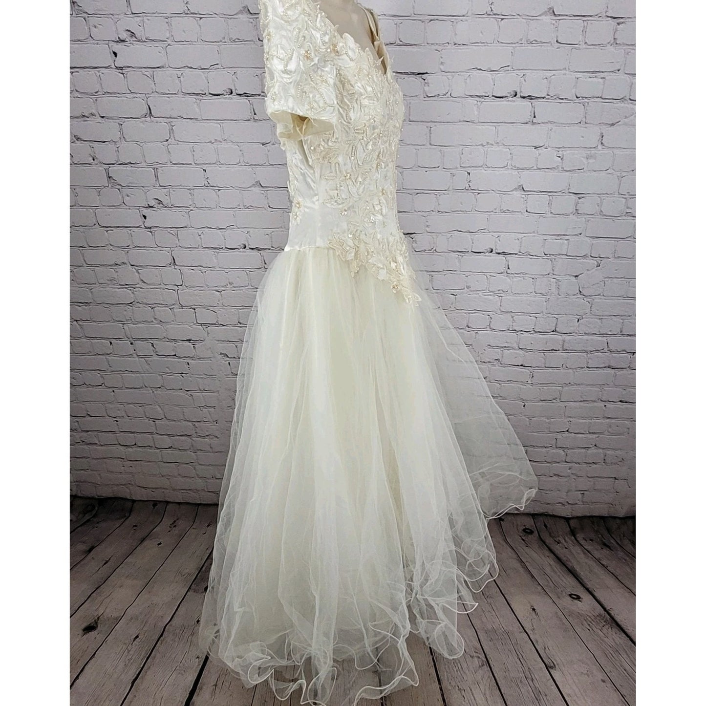 VTG Bonny Ivory Lace Beaded Embroidered Bodice Tulle Skirt Wedding Gown Dress 10