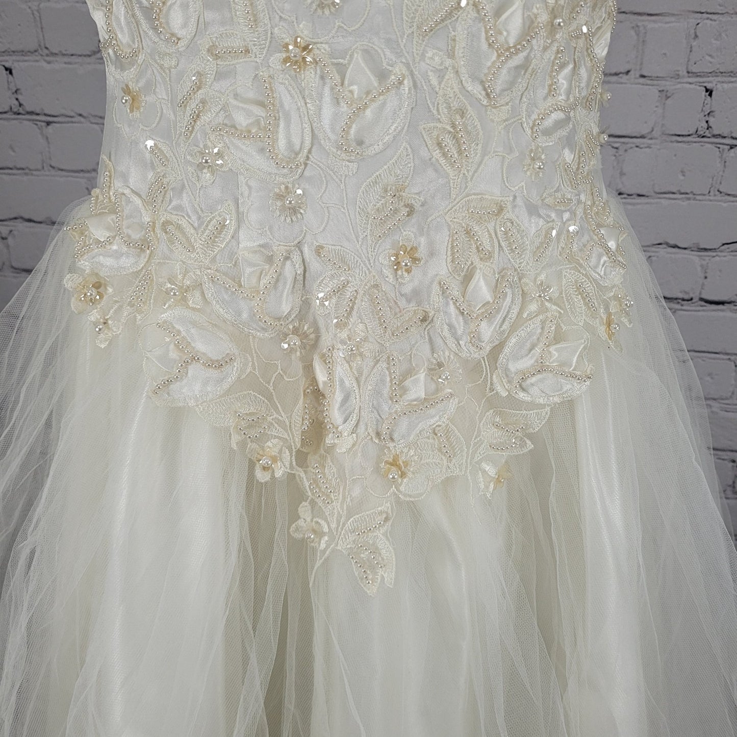 VTG Bonny Ivory Lace Beaded Embroidered Bodice Tulle Skirt Wedding Gown Dress 10