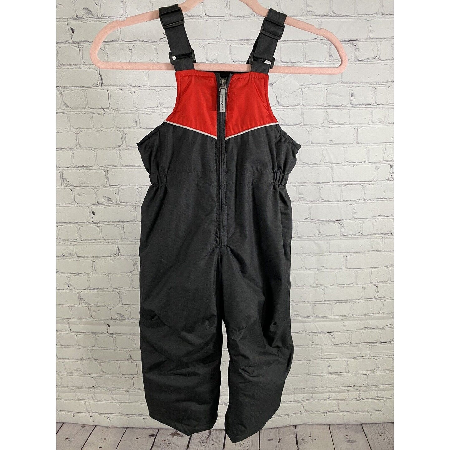 Zeroxposur Black Red Snowboard Ski Snow Bib Adjustable Strap Insulated 3T