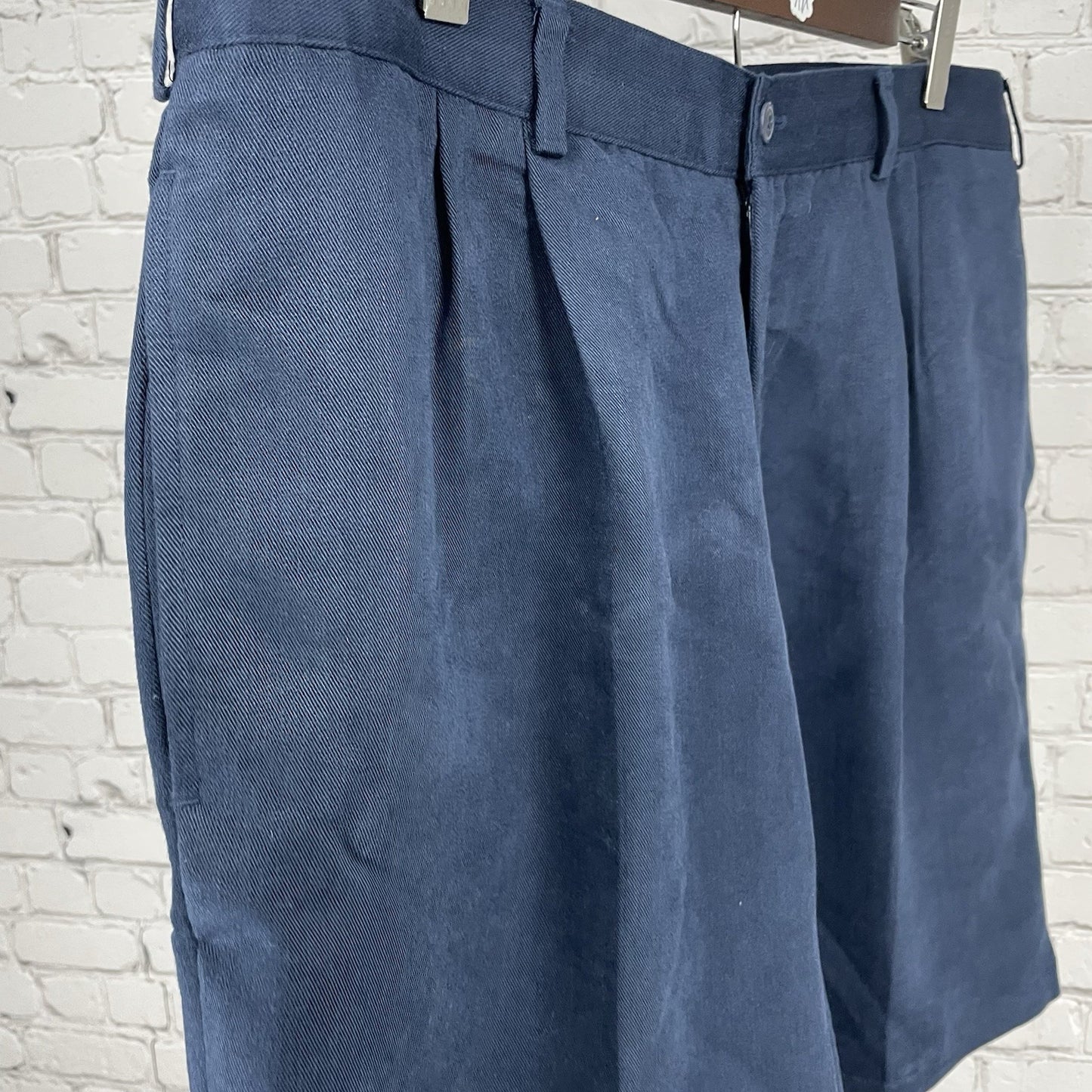 Pebble Beach Blue Soft Pleated Golf Lightweight Chino Shorts Size 38 (37x9)