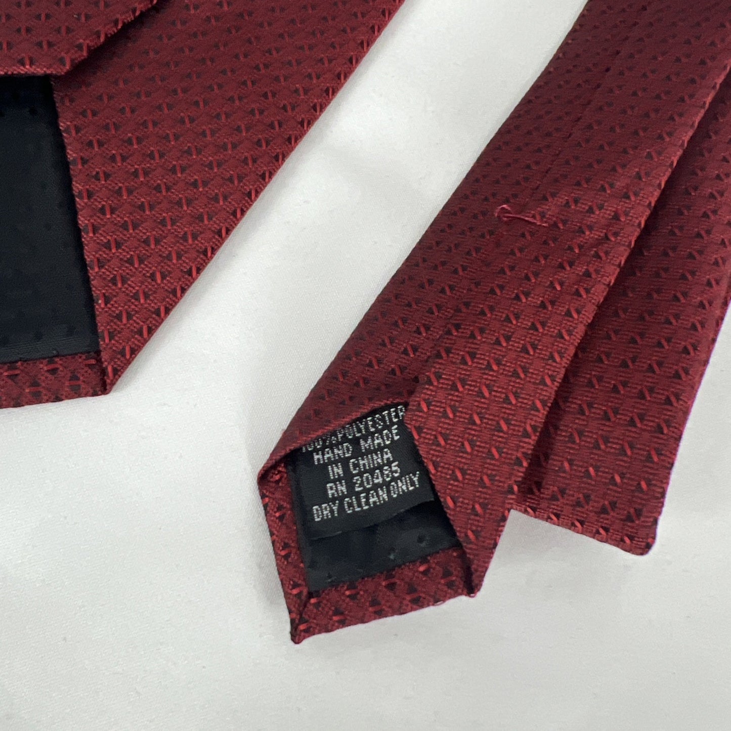 Nicole Miller New York Red 100% Polyester Neck Tie Hand Made 58”x3”