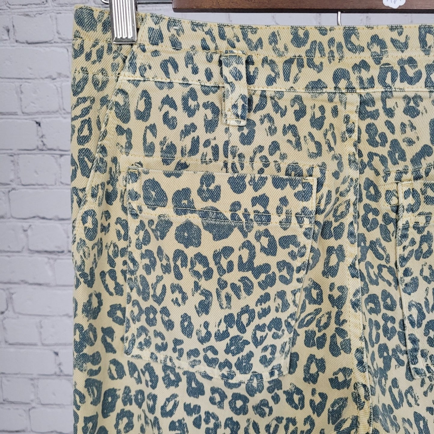Pilcro Anthropologie The Wanderer Leopard Stretch Cargo Slim Pants 26 (26x29)
