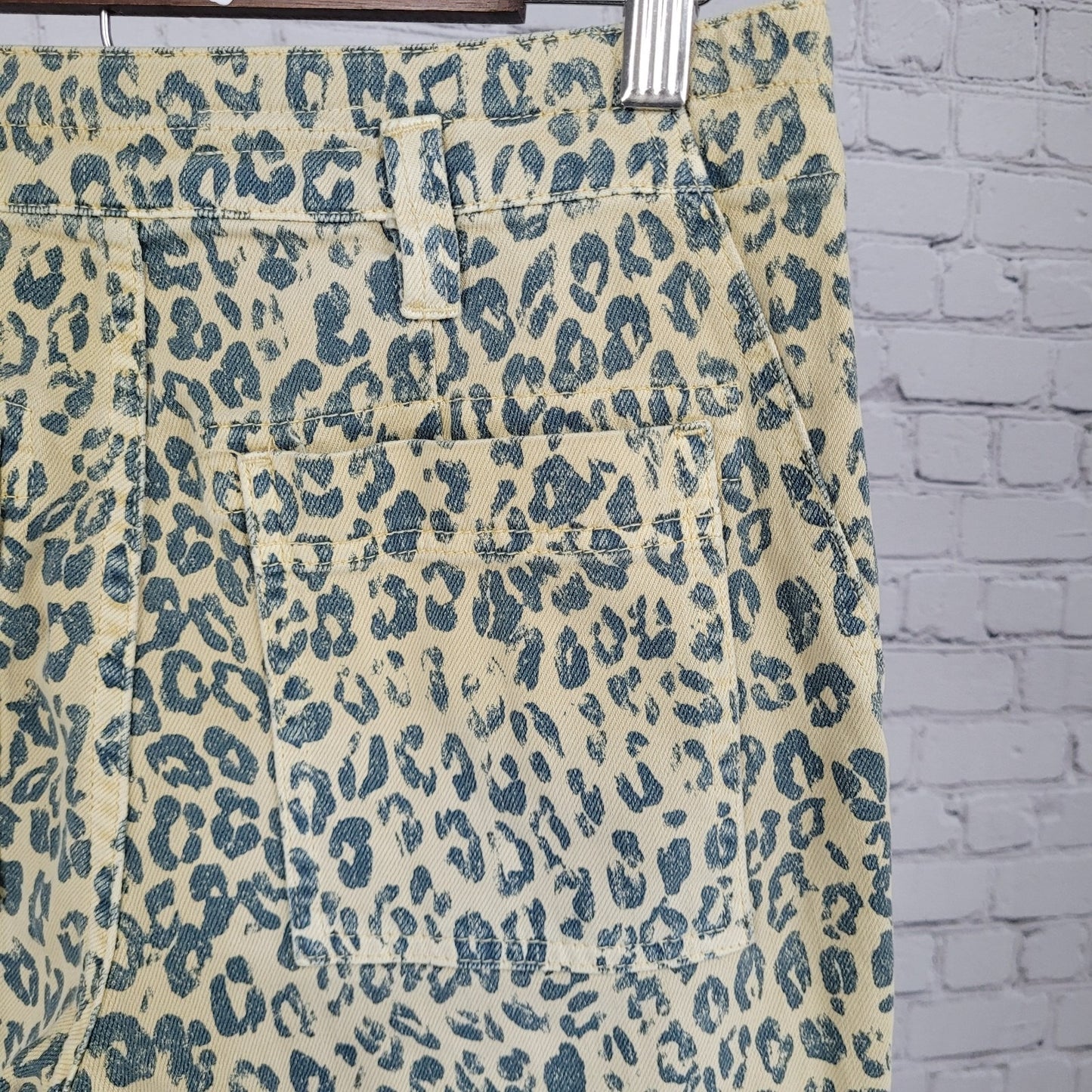 Pilcro Anthropologie The Wanderer Leopard Stretch Cargo Slim Pants 26 (26x29)