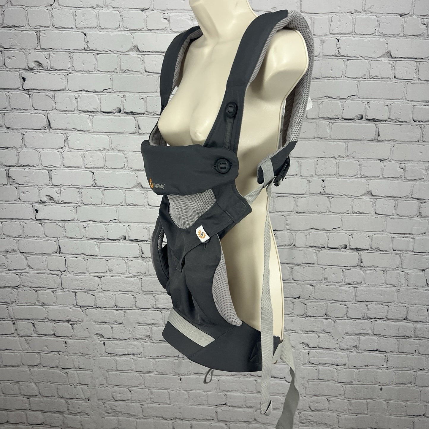 ErgoBaby Four Position 360 Cool Air Carbon Grey Baby Child Adjustable Carrier