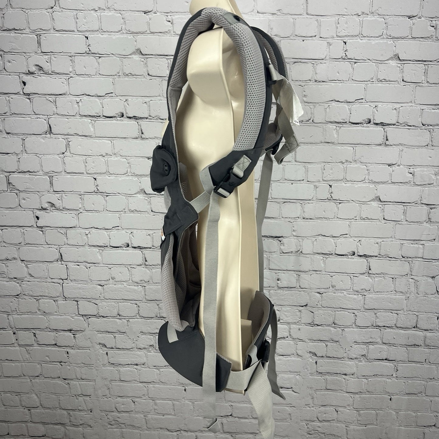 ErgoBaby Four Position 360 Cool Air Carbon Grey Baby Child Adjustable Carrier