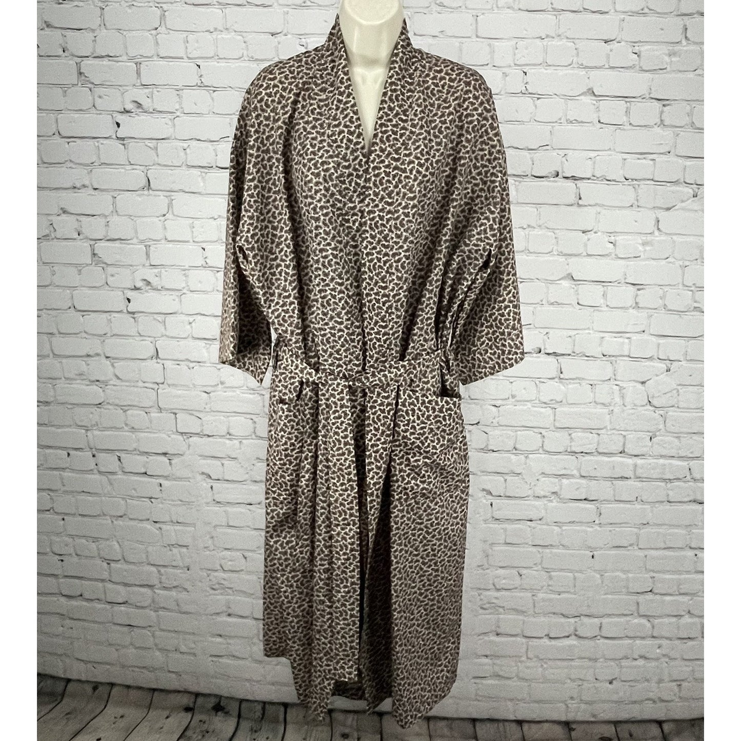 VTG Bill Blass Cream Paisley Print Lightweight Pockets Tie Waist Robe Size O/S