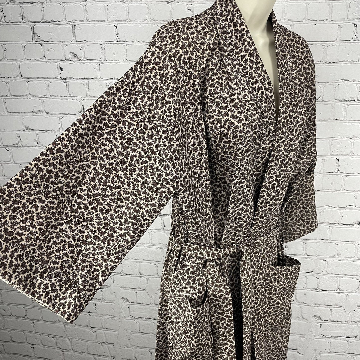 VTG Bill Blass Cream Paisley Print Lightweight Pockets Tie Waist Robe Size O/S