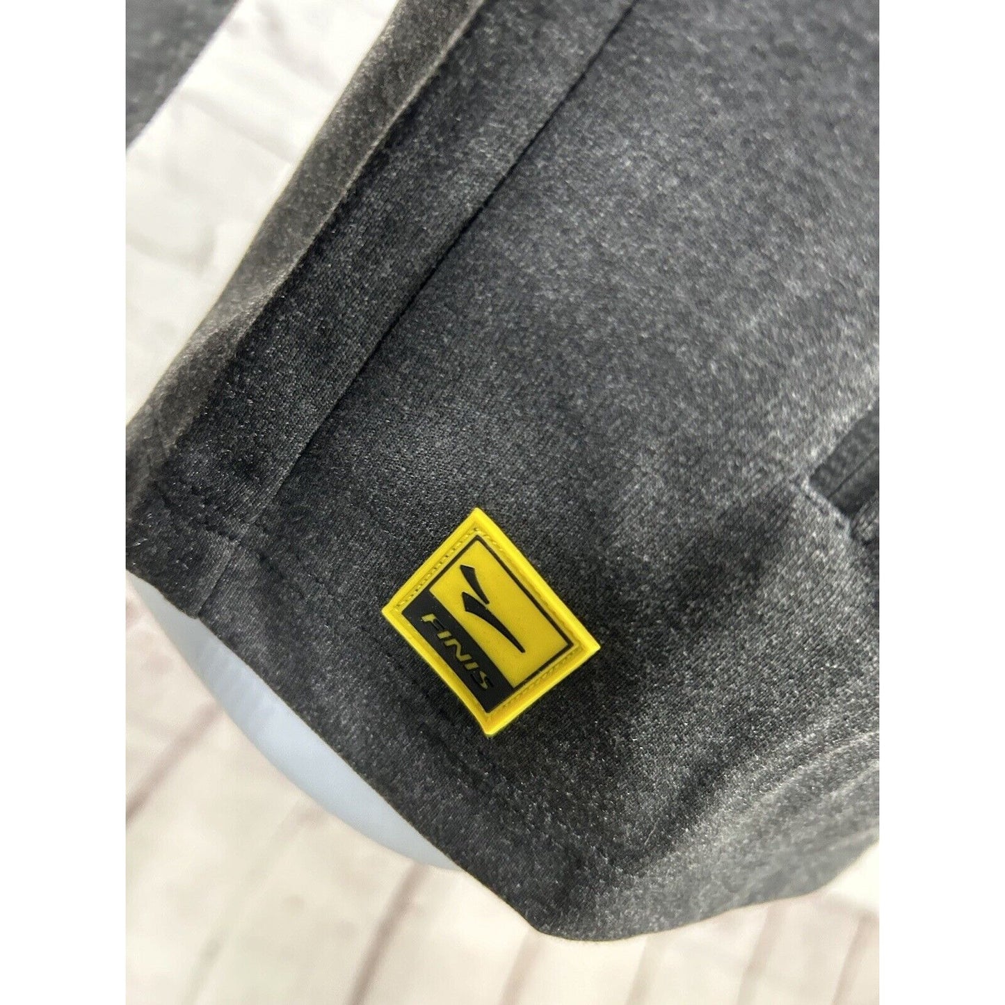 NWT Finis Charcoal Tech Warm Up Hooded Thumb Holes Full Zip Jacket Men’s S
