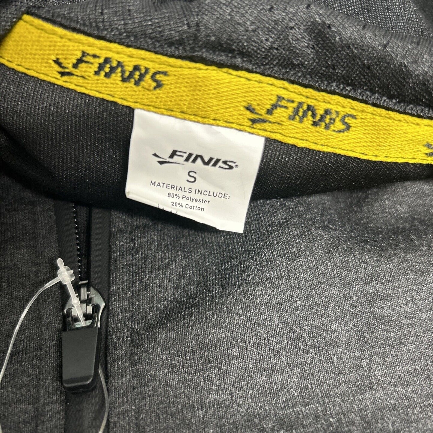 NWT Finis Charcoal Tech Warm Up Hooded Thumb Holes Full Zip Jacket Men’s S