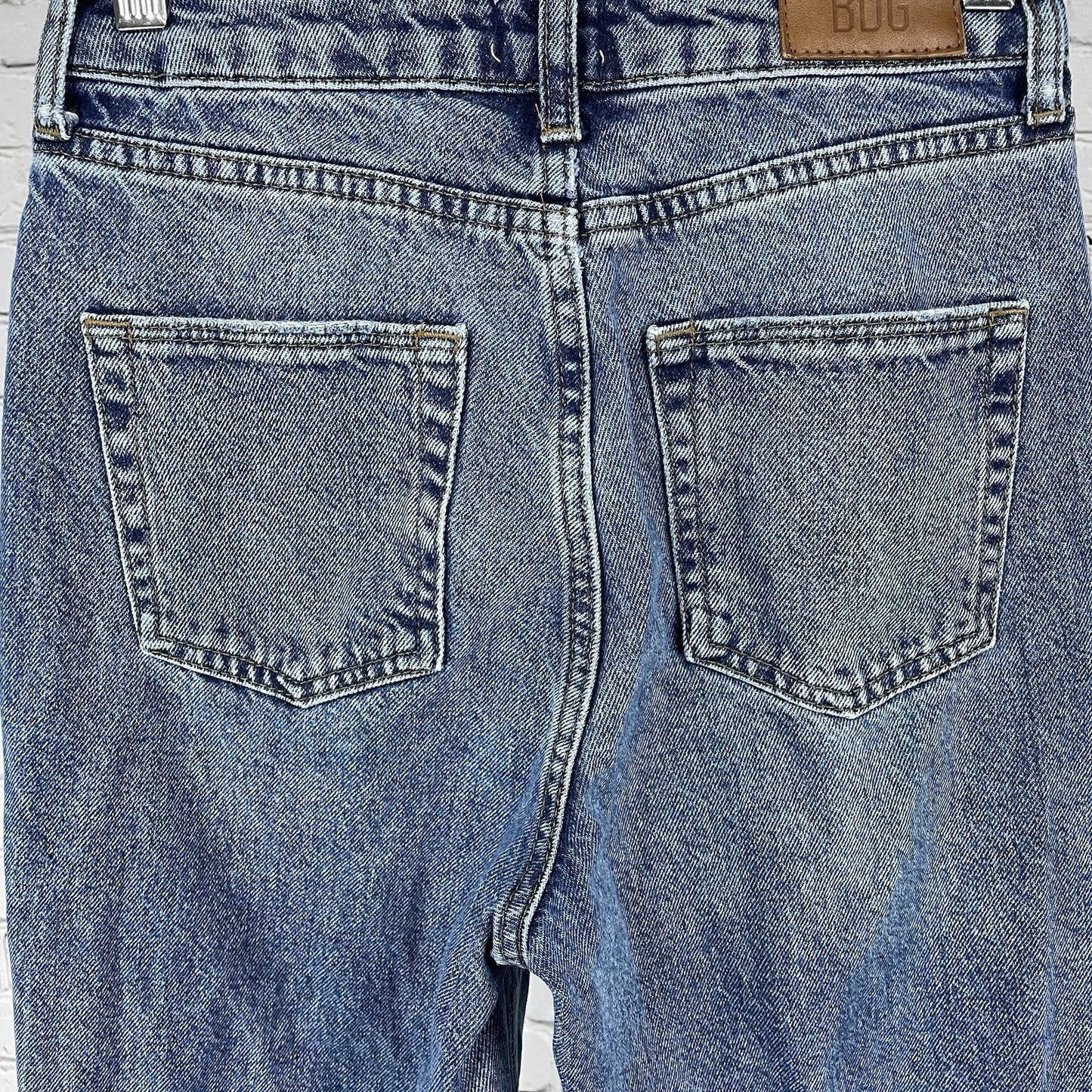 BDG Urban Outfitters Blue Denim 100% Cotton Mom Jeans Tapered Hi-Rise Size 24x28
