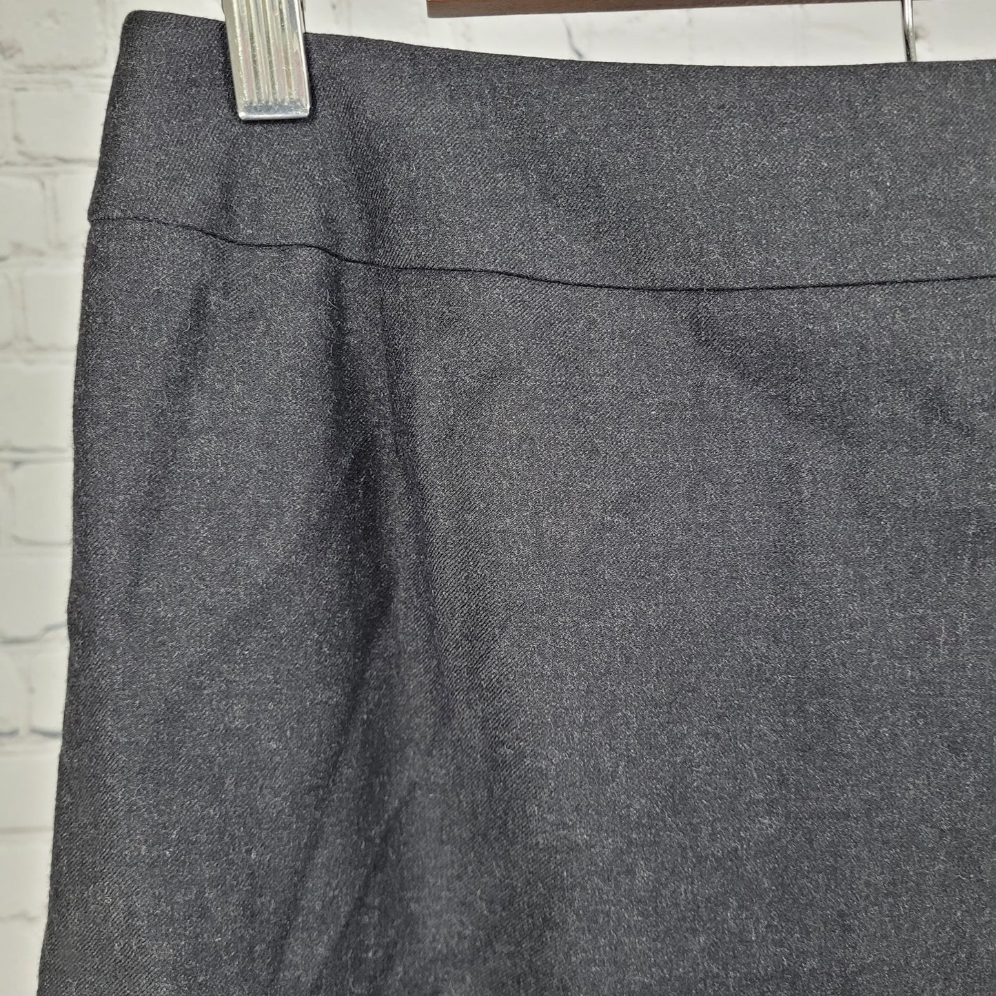 Carlisle Grey 100% Wool Lined Side Zip Buttoned Slit Midi Straight Skirt Size 4