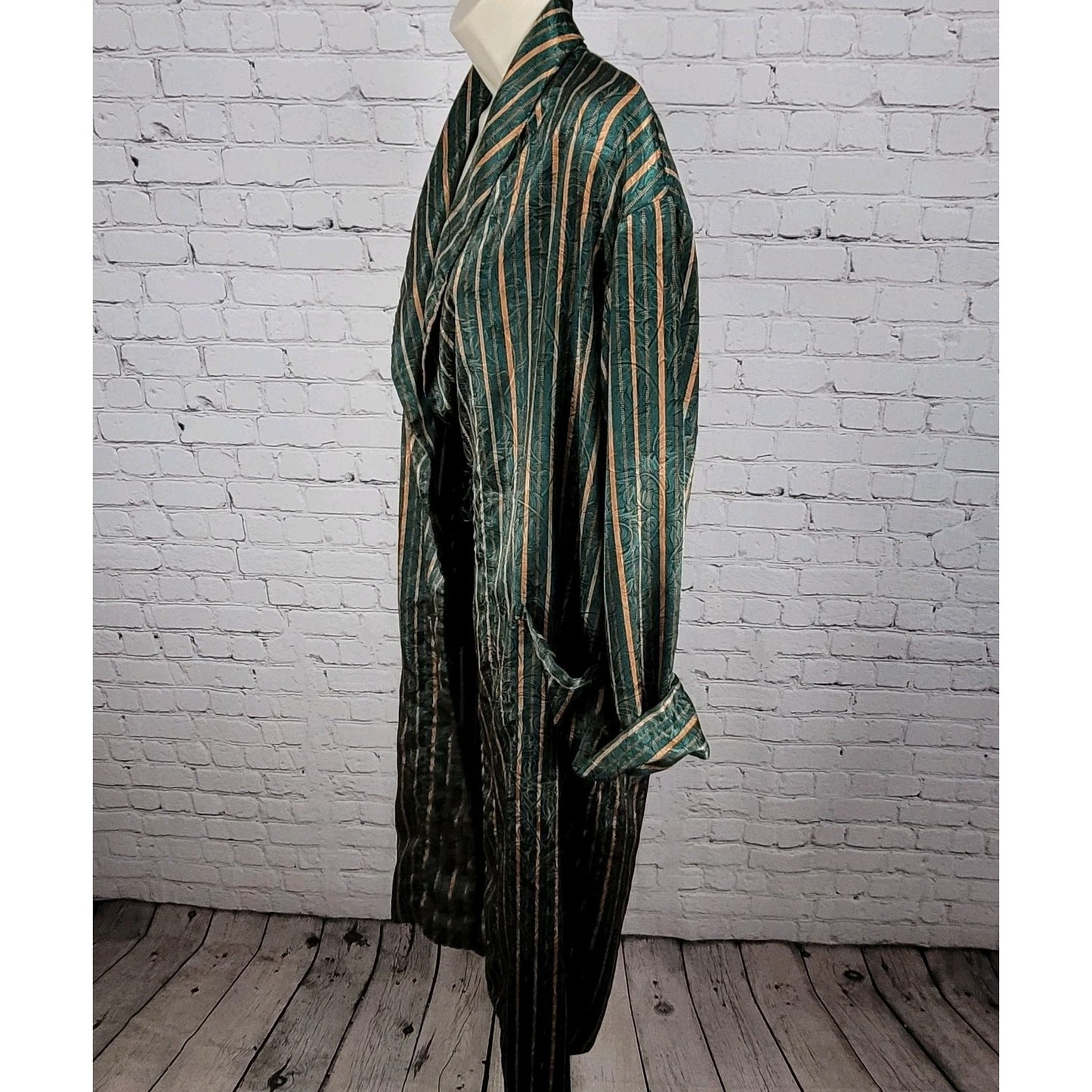 Victoria's Secret Green Satin Lightweight Pockets Long Sleeve Robe Size XS/S