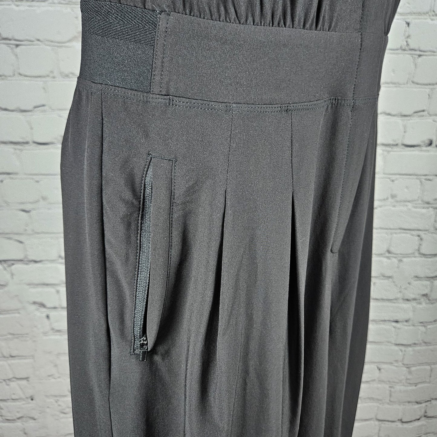 Athleta Black Pleated Wide Leg Front Zip Sleeveless Stretch 1 Piece Jumper 10P