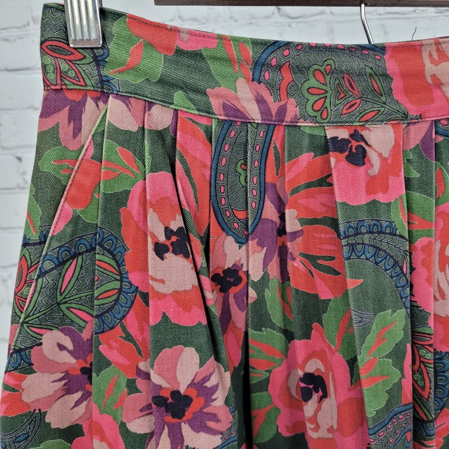VTG Charter Club Jane Justin Green Floral Paisley Pleated Skirt Size 6 (25x33)