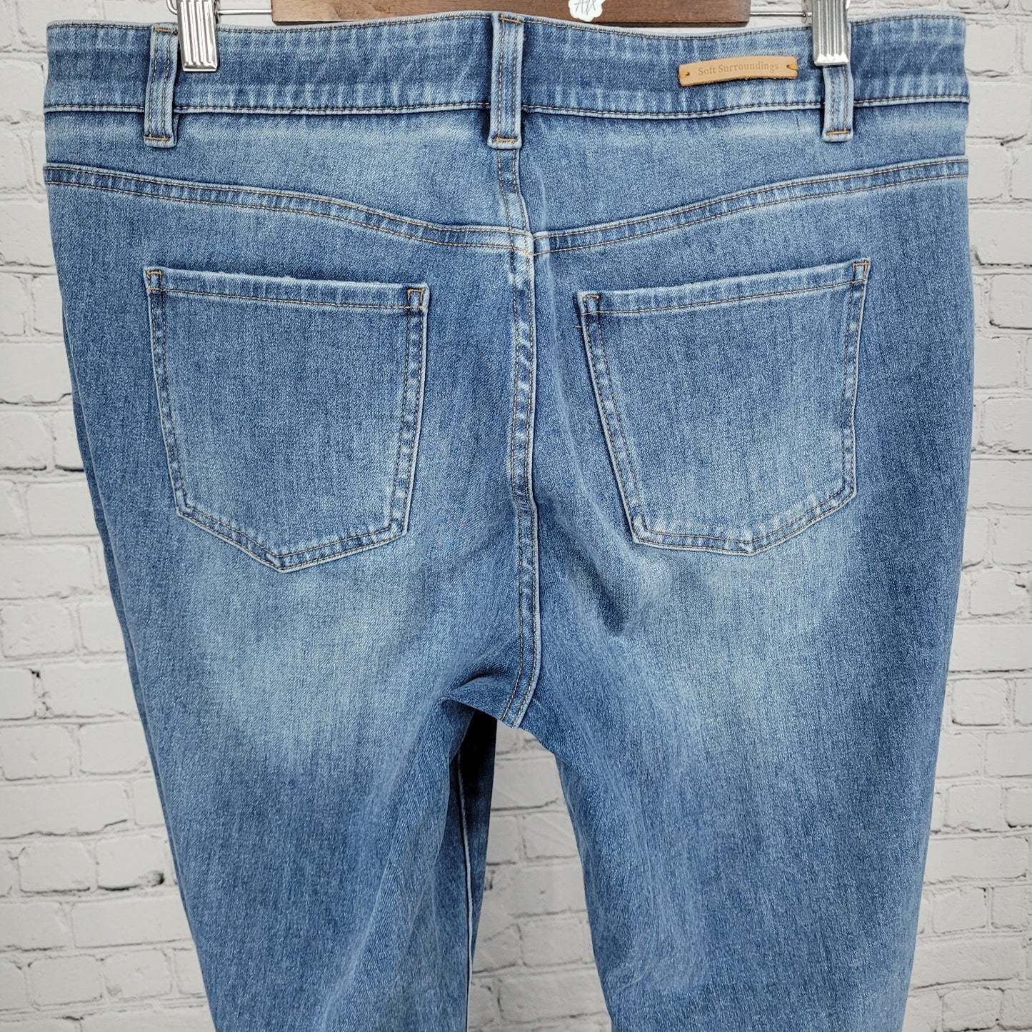Soft Surroundings Blue Distressed High Rise Stretch Jeans Large L (35x30)