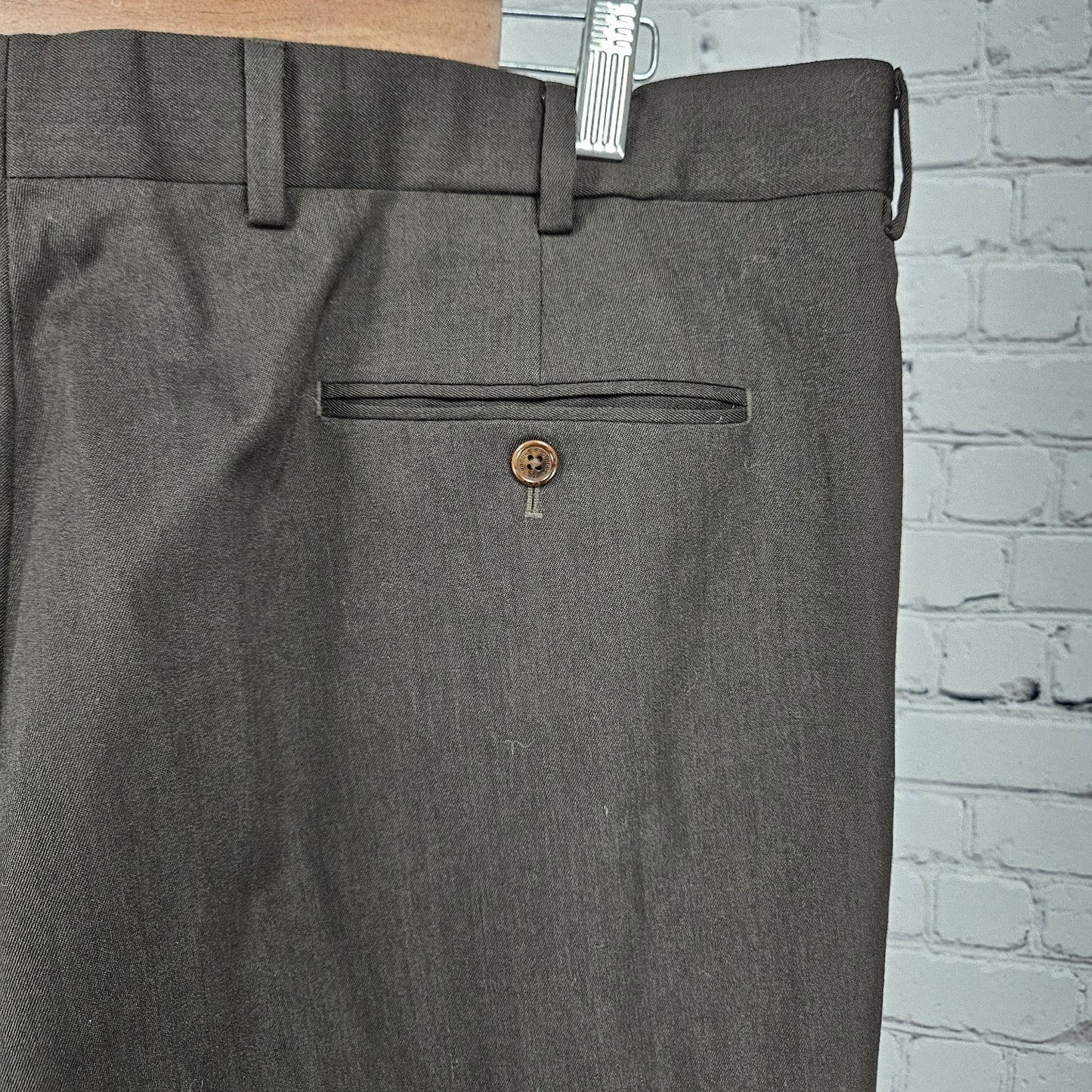 Brooks Brothers Brown Wool Madison 1818 Pleated Dress Pants 40 (38x30) *Hole