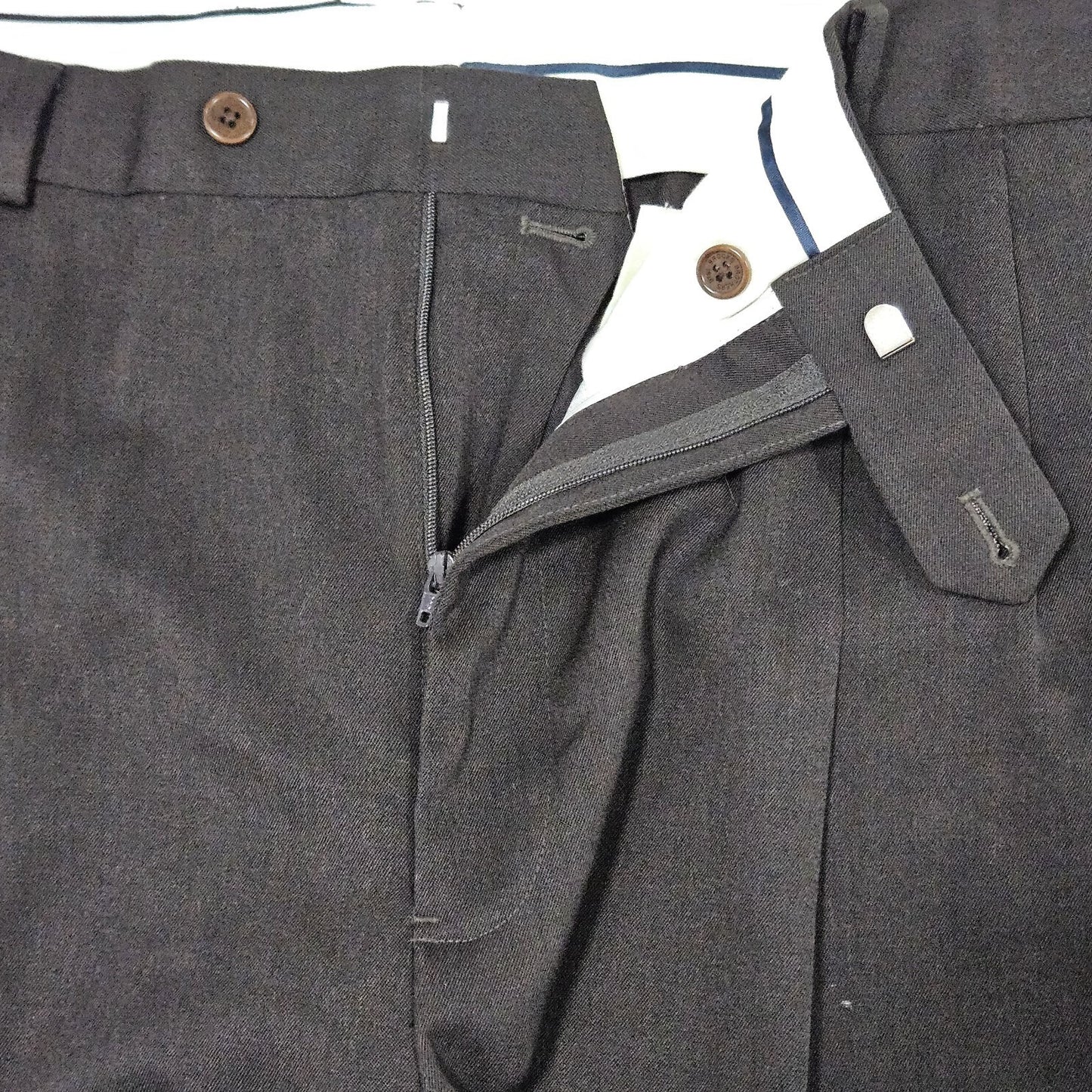 Brooks Brothers Brown Wool Madison 1818 Pleated Dress Pants 40 (38x30) *Hole