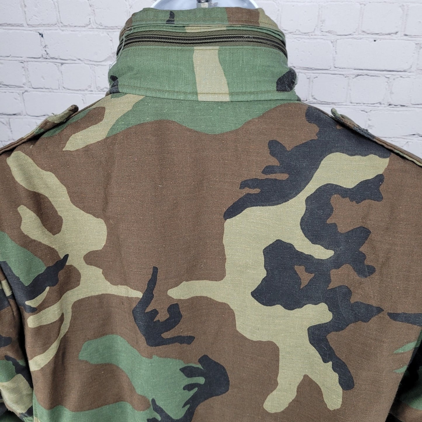 US Army Camo Cold Weather Field Jacket Zip Snap Military Army Medium M