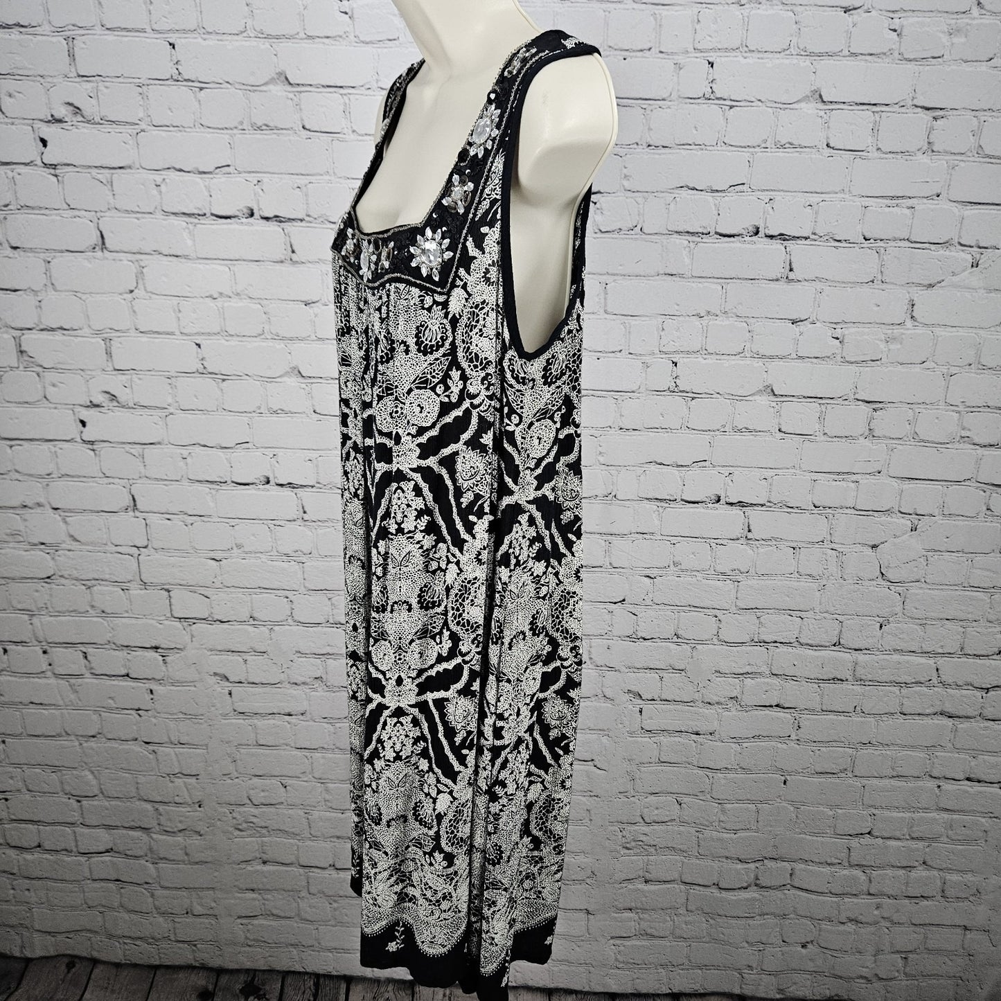 NWD Forbidden Black White Floral Beaded Sequin Accents Boho Midi Dress Large L