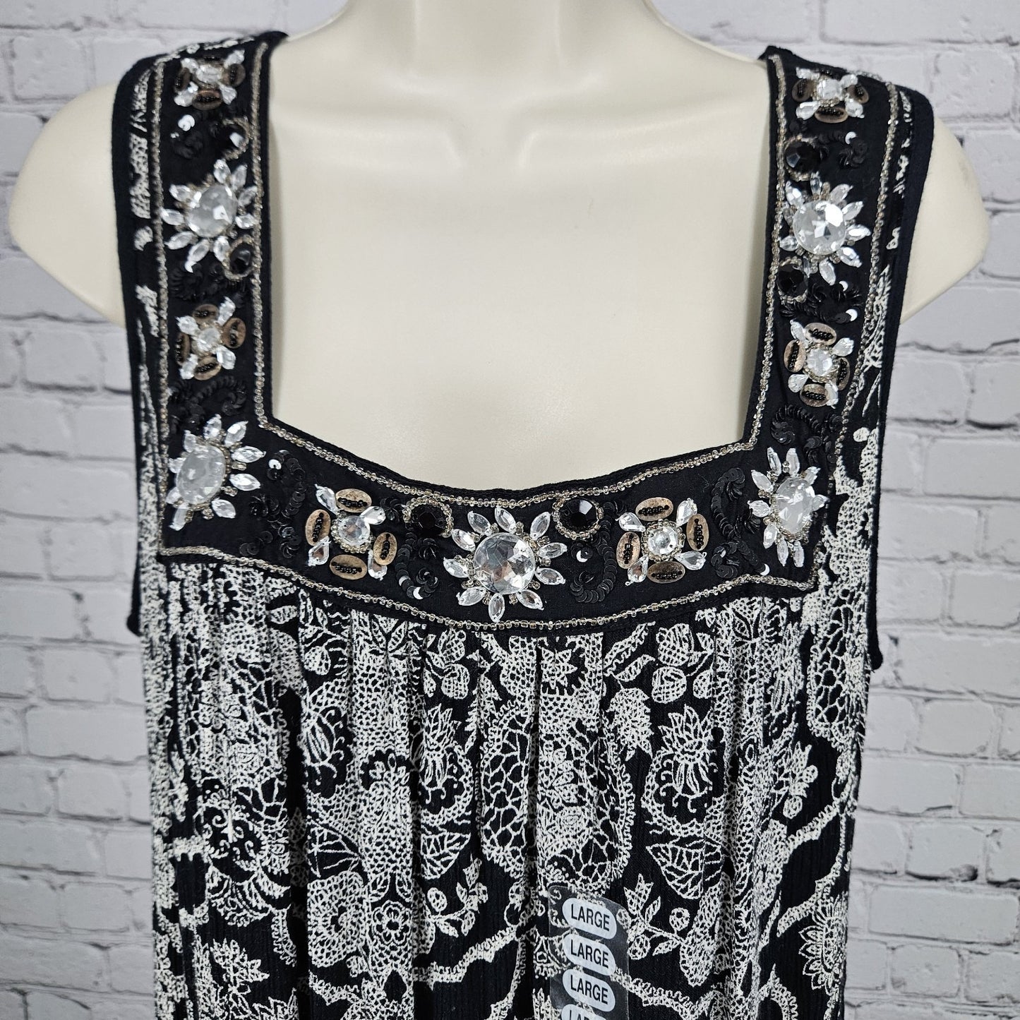 NWD Forbidden Black White Floral Beaded Sequin Accents Boho Midi Dress Large L