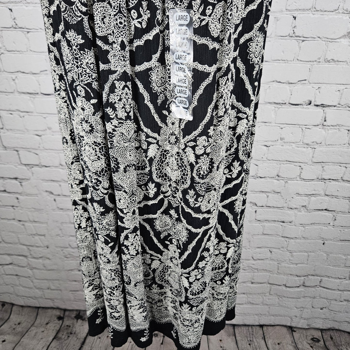 NWD Forbidden Black White Floral Beaded Sequin Accents Boho Midi Dress Large L