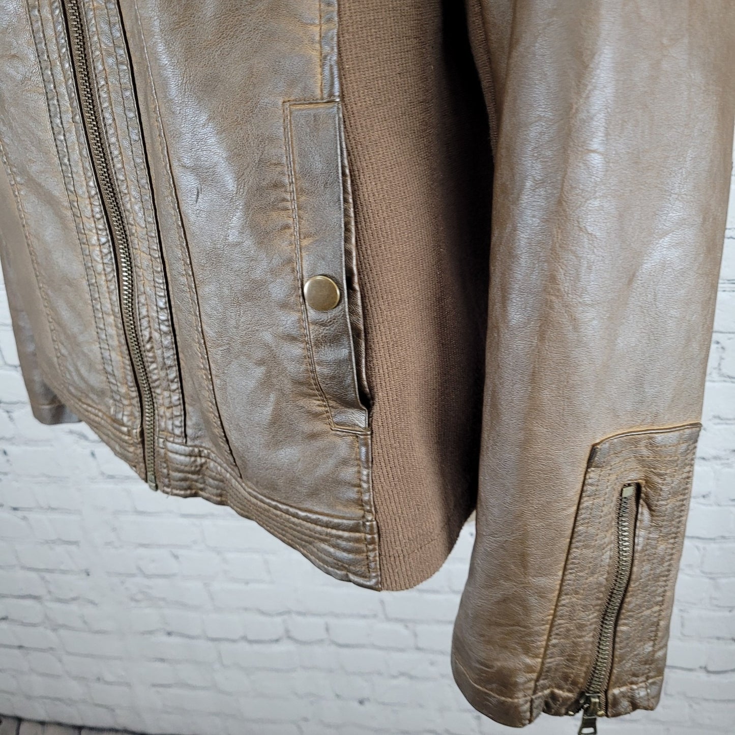 Sebby Collection Saddle Brown Vegan Leather Knit Stretch Sides Jacket Size XL