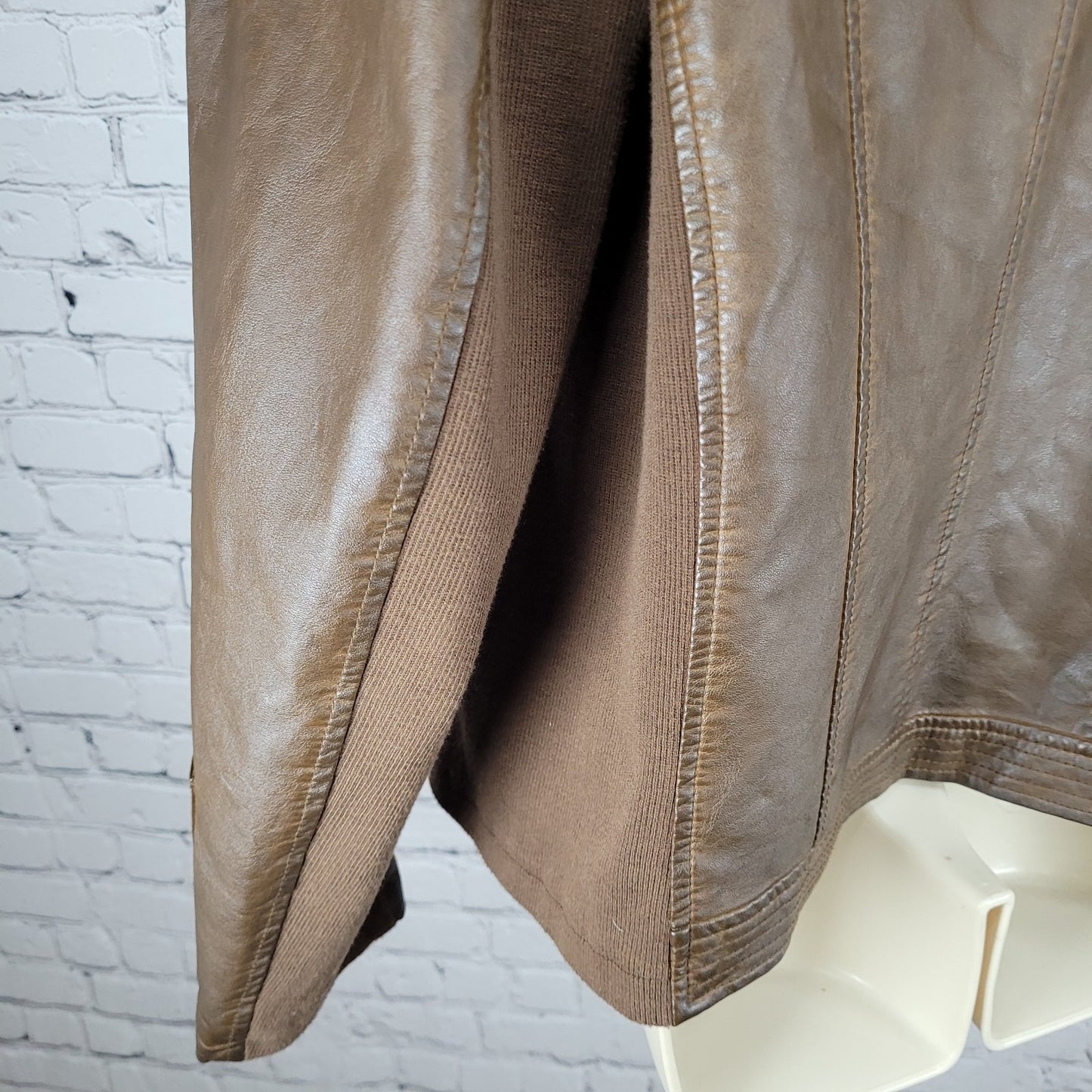Sebby Collection Saddle Brown Vegan Leather Knit Stretch Sides Jacket Size XL